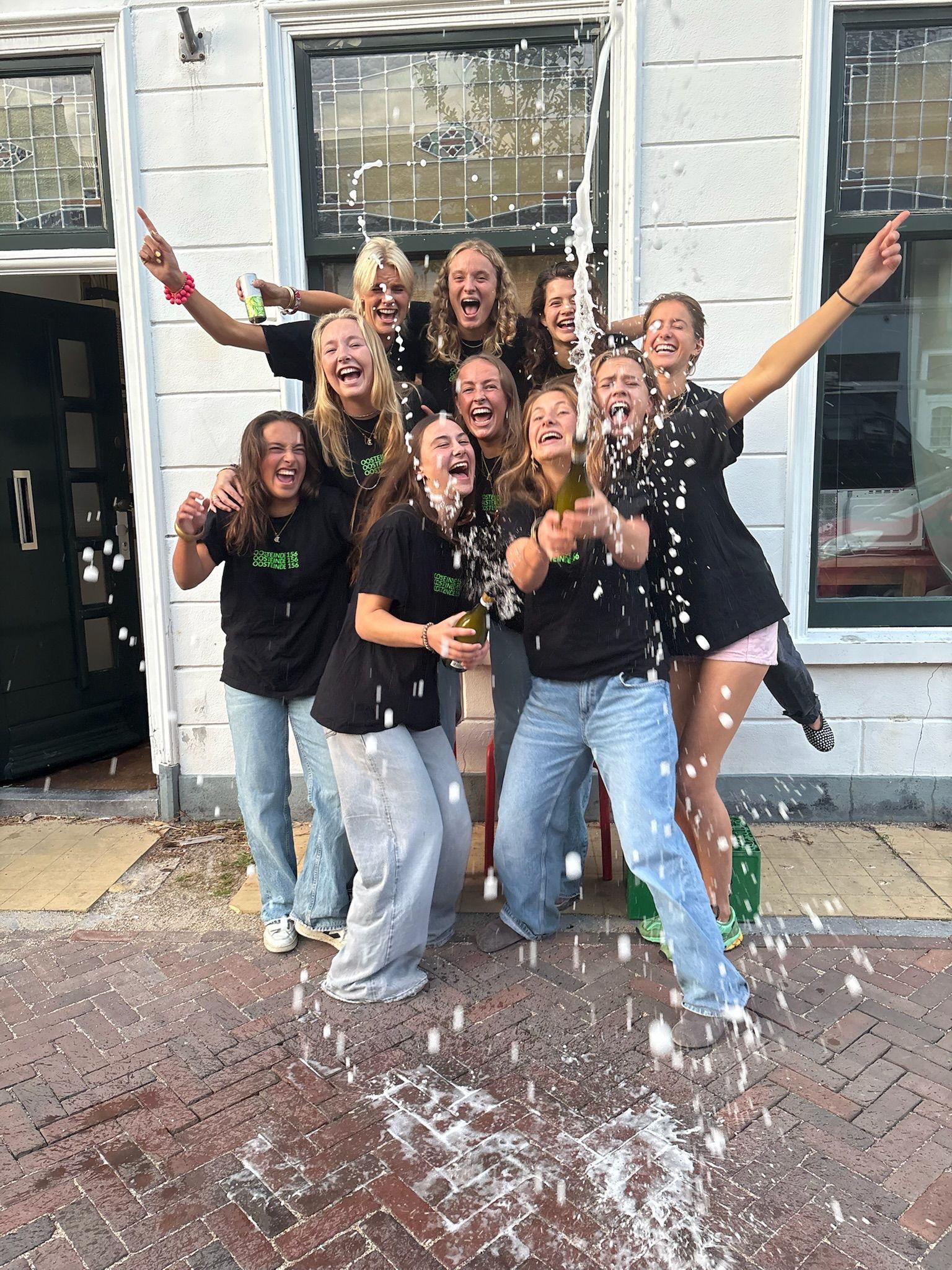 show all photos of Oosteinde