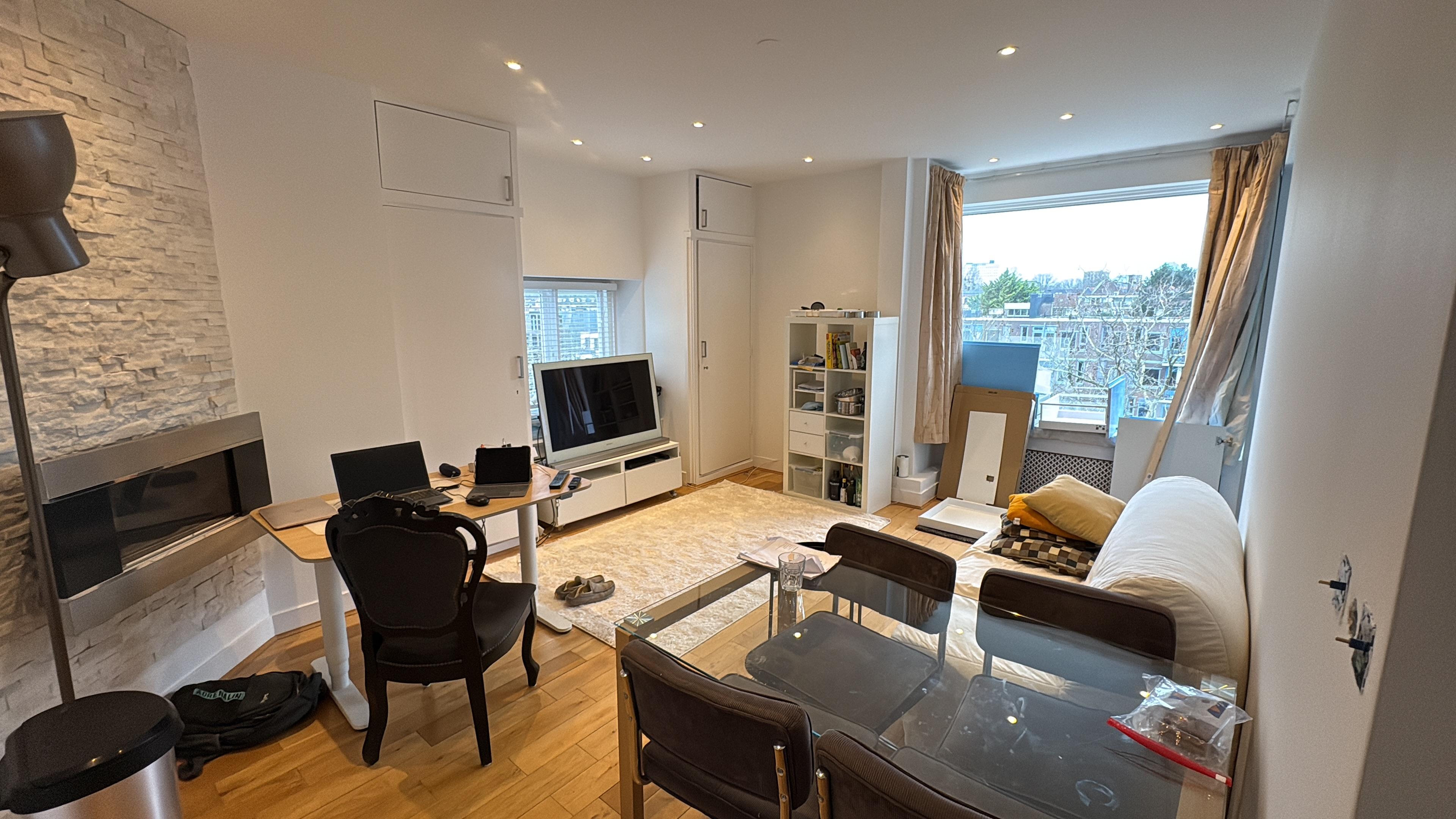 show all photos of Amstelveenseweg