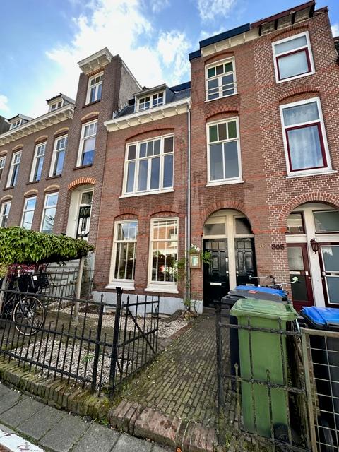 show all photos of Rosendaalsestraat