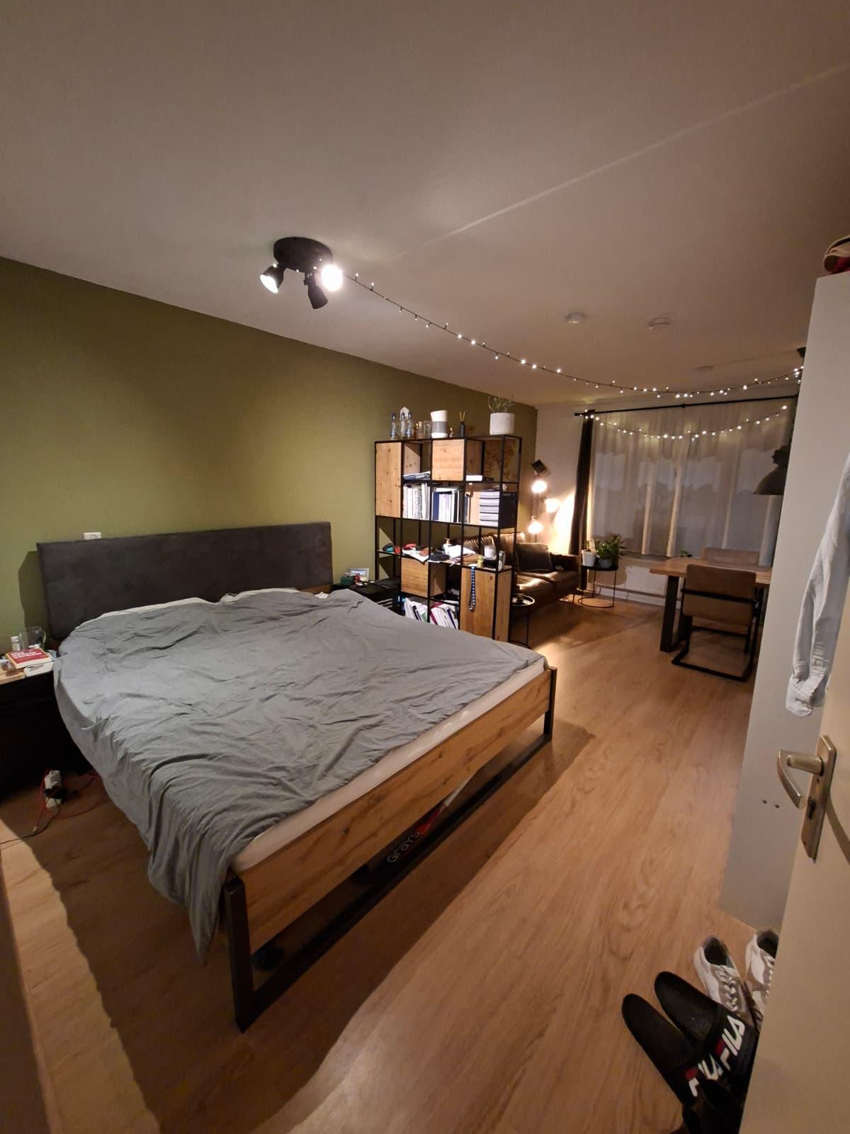 show all photos of Clara van Sparwoudestraat