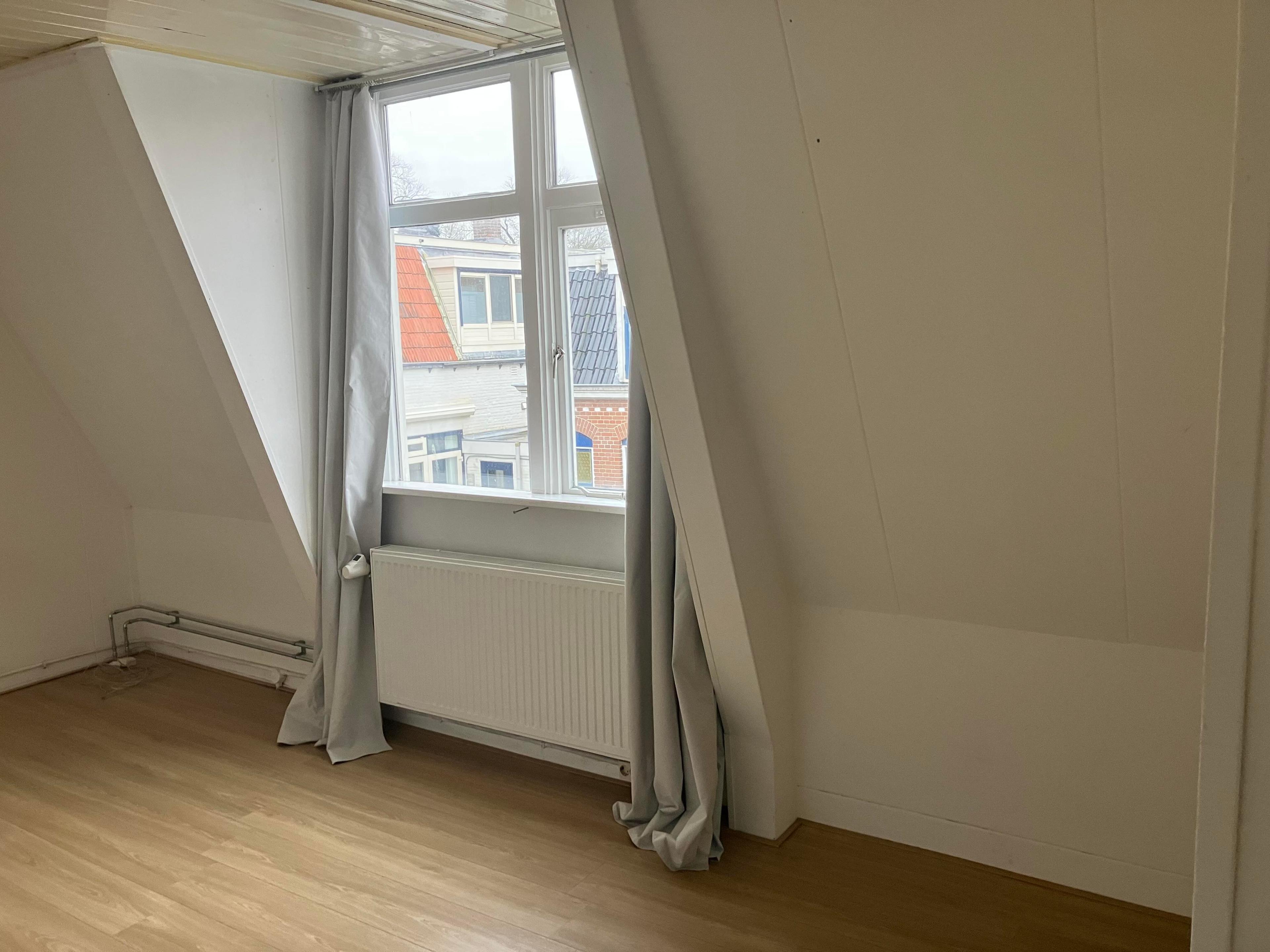 show all photos of van Heemstrastraat