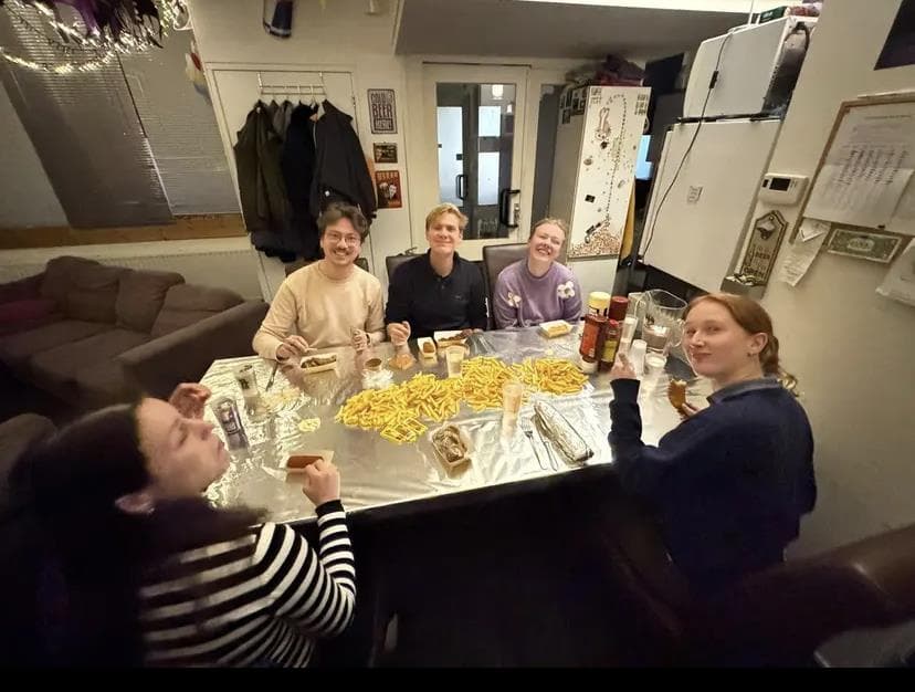 show all photos of Deurningerstraat