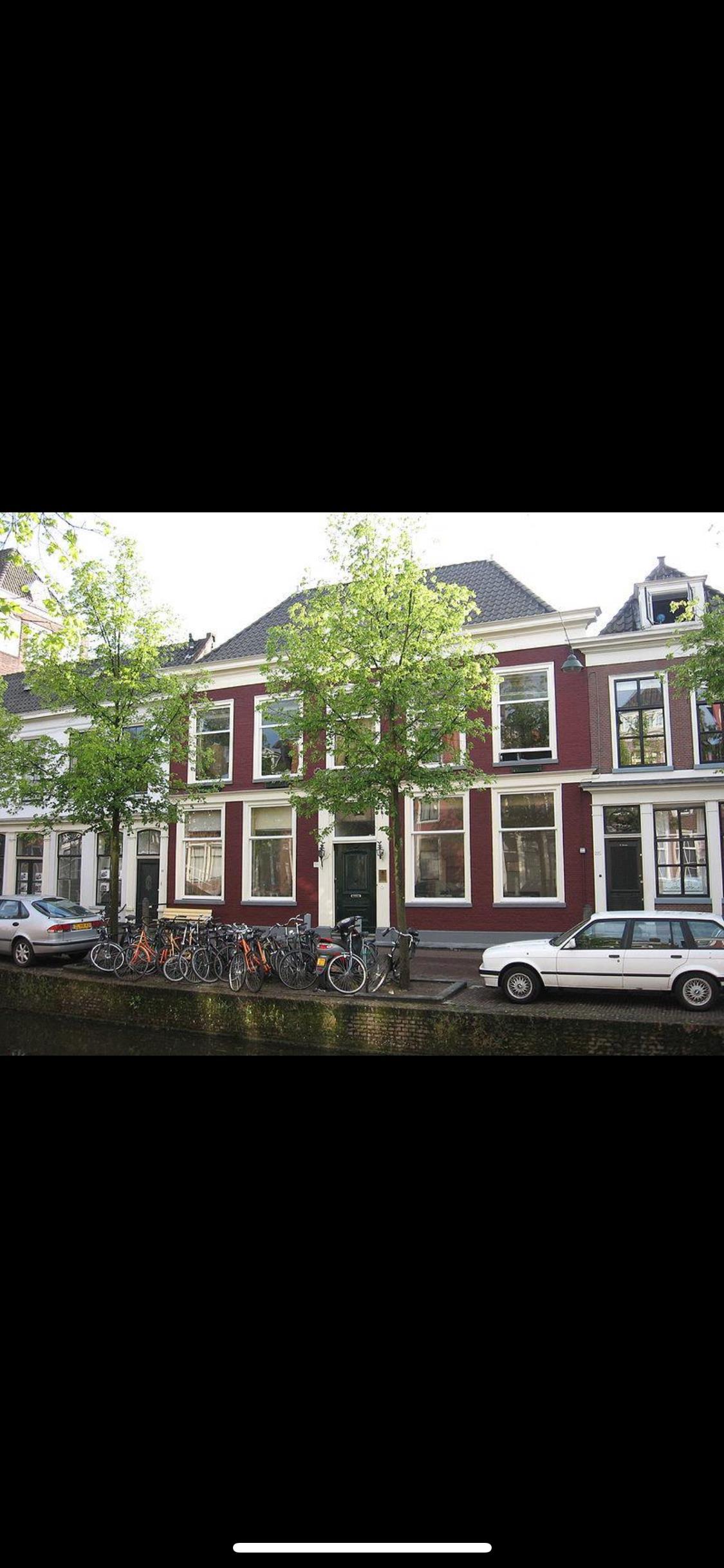 show all photos of Oude Delft