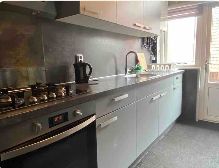 show all photos of Burgersdijkstraat