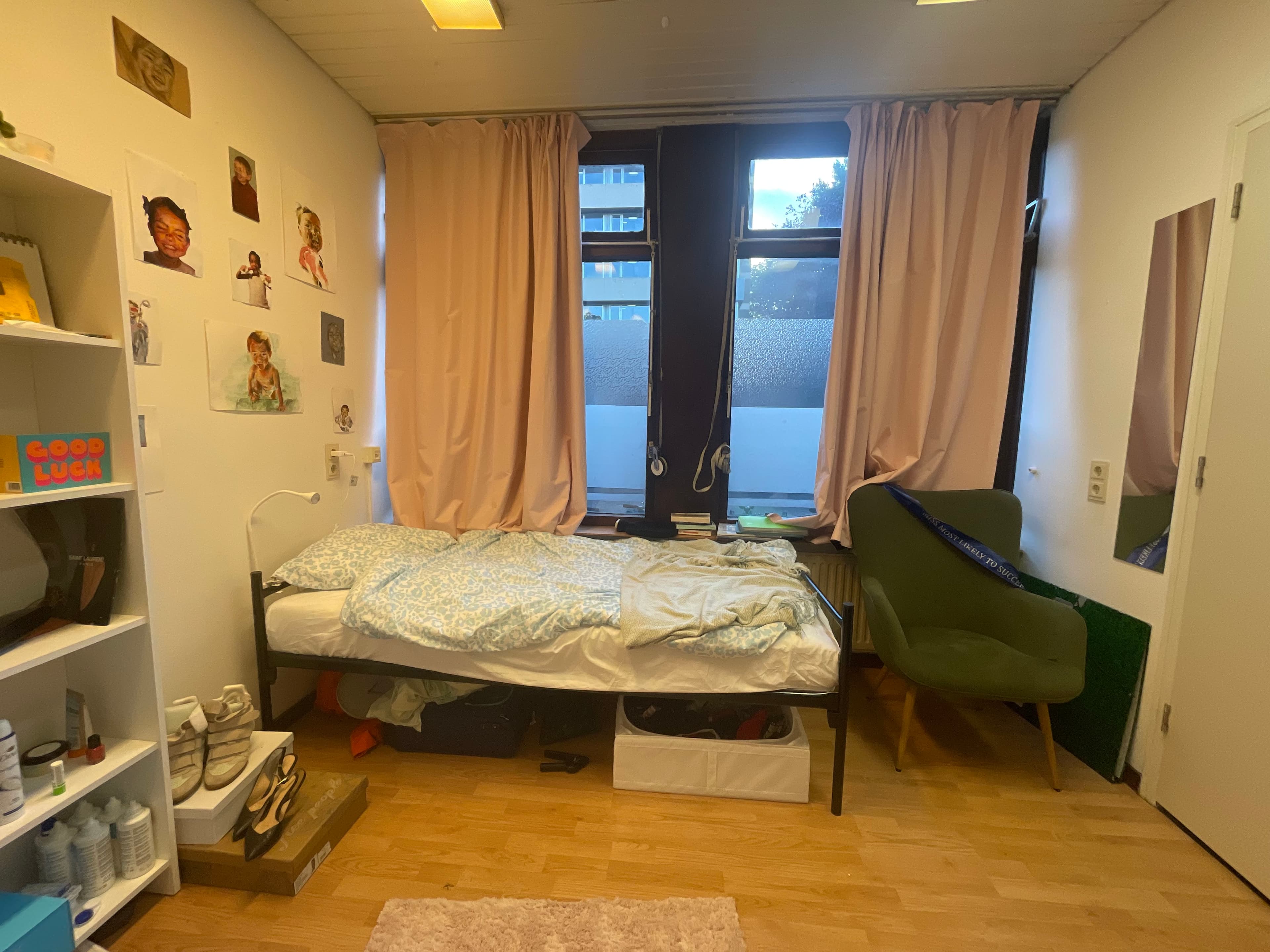 show all photos of Aan 't Verlaat