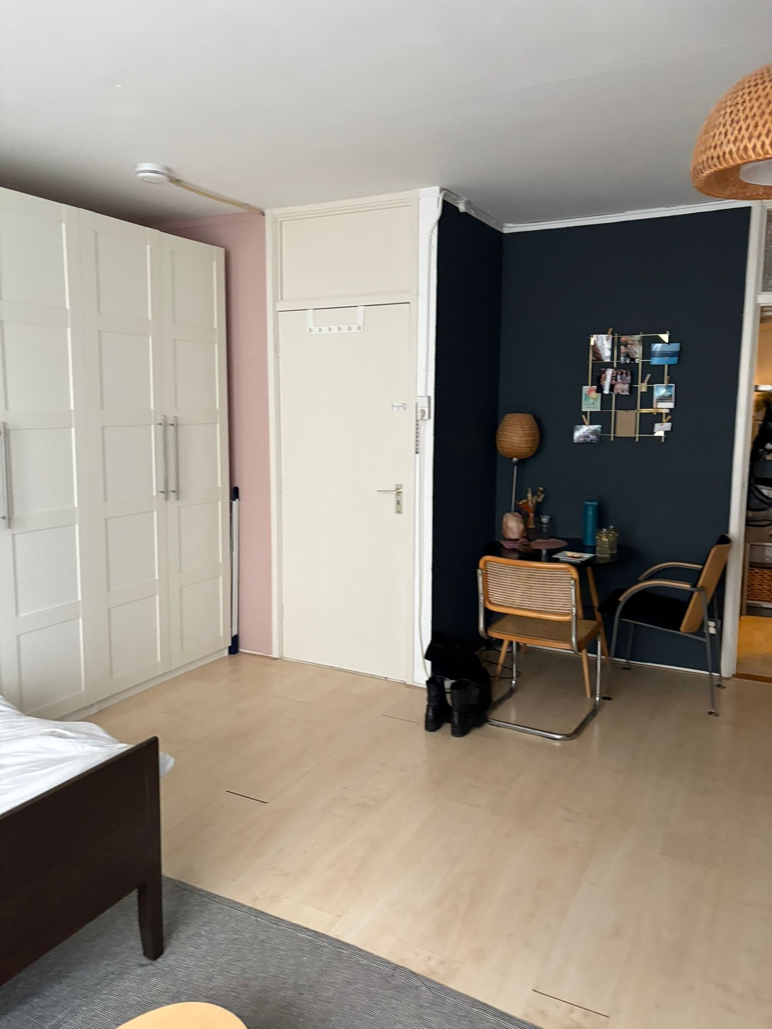 show all photos of Jeremiestraat