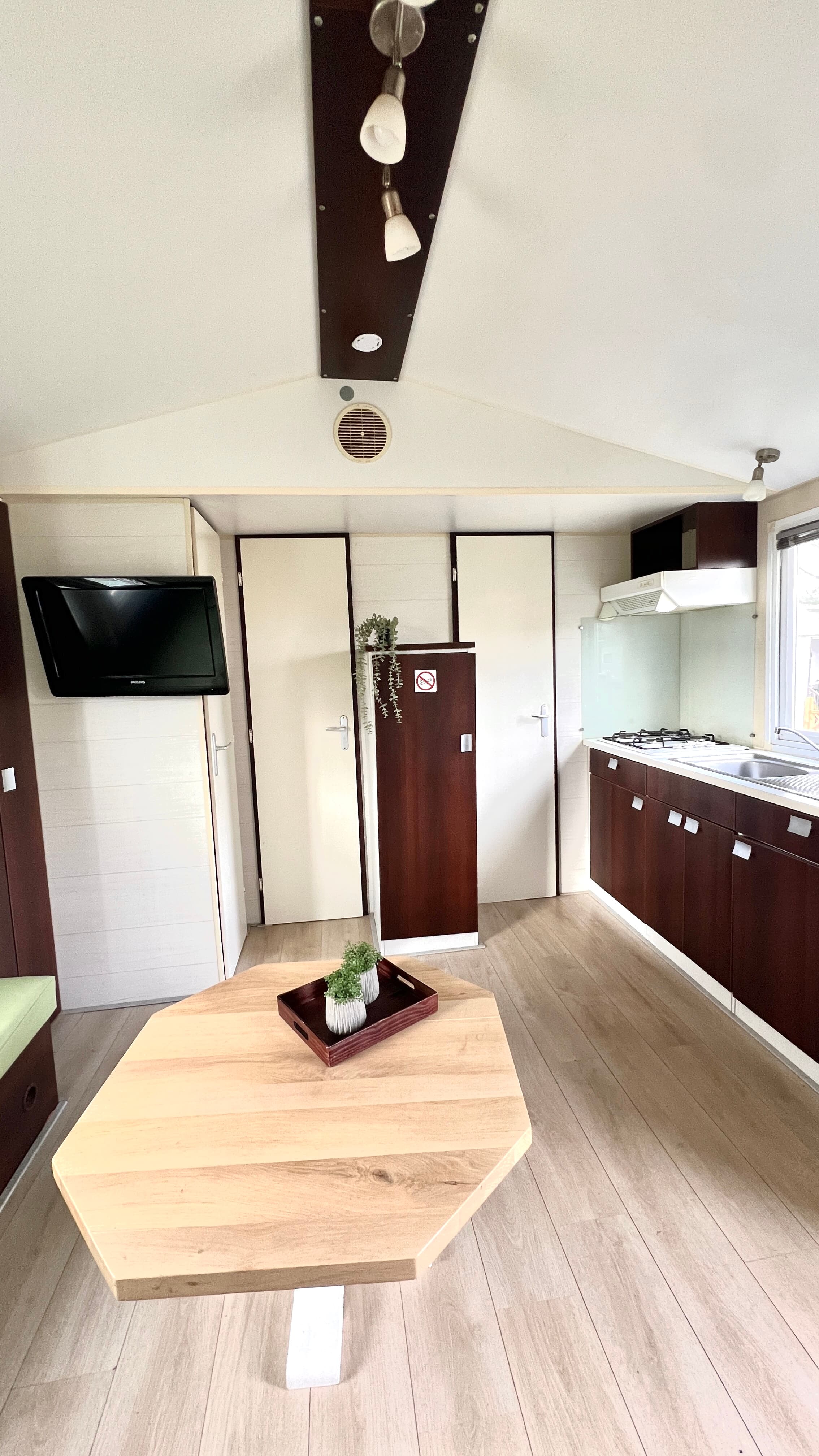 show all photos of Hoge Dijkseweg