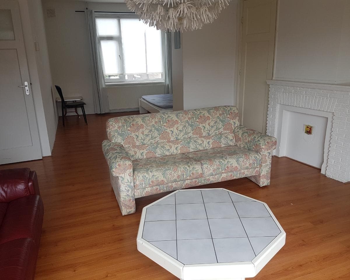 show all photos of Louis Chrispijnstraat