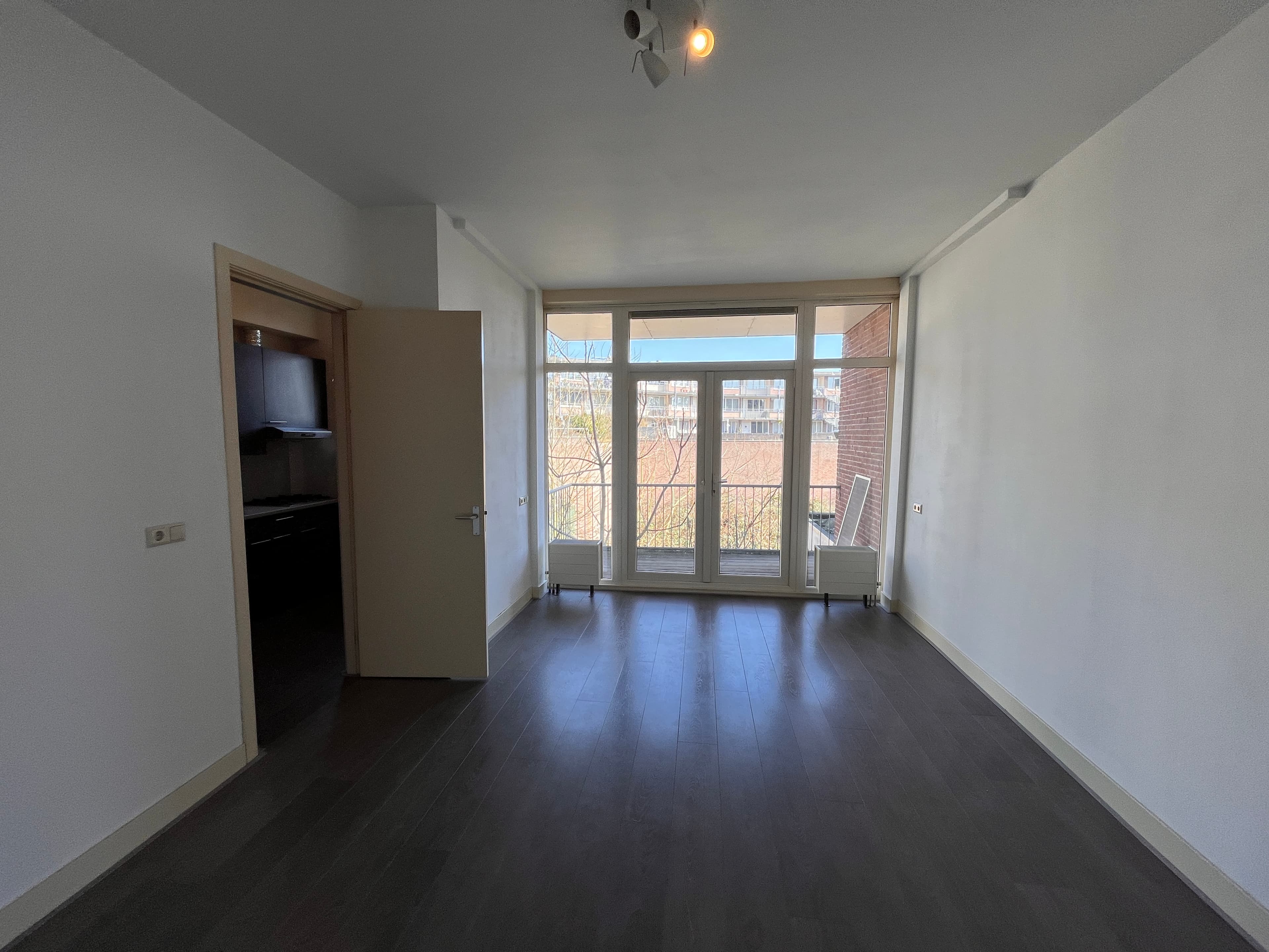 show all photos of 's-Gravendijkwal