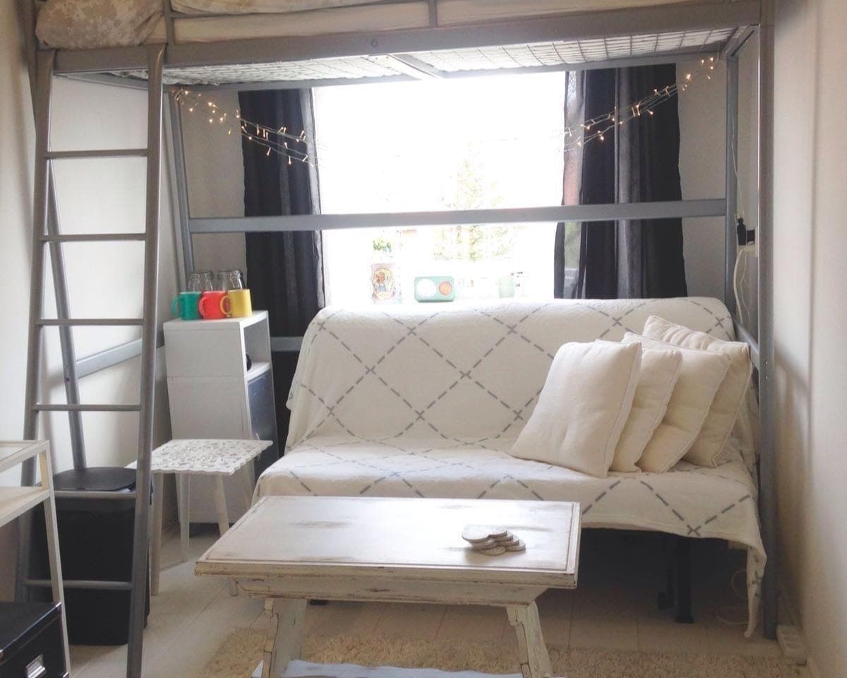 show all photos of Van Brakellaan