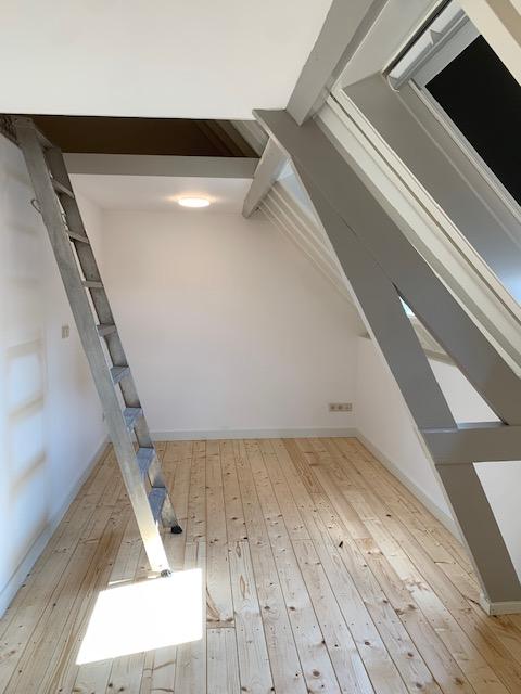 show all photos of Oosteinde