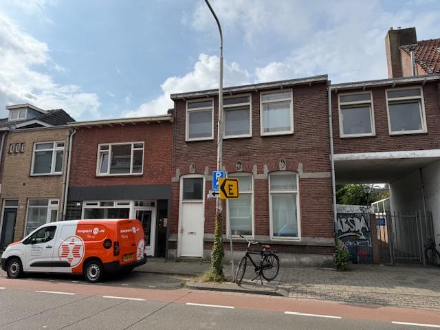 show all photos of Bredaseweg