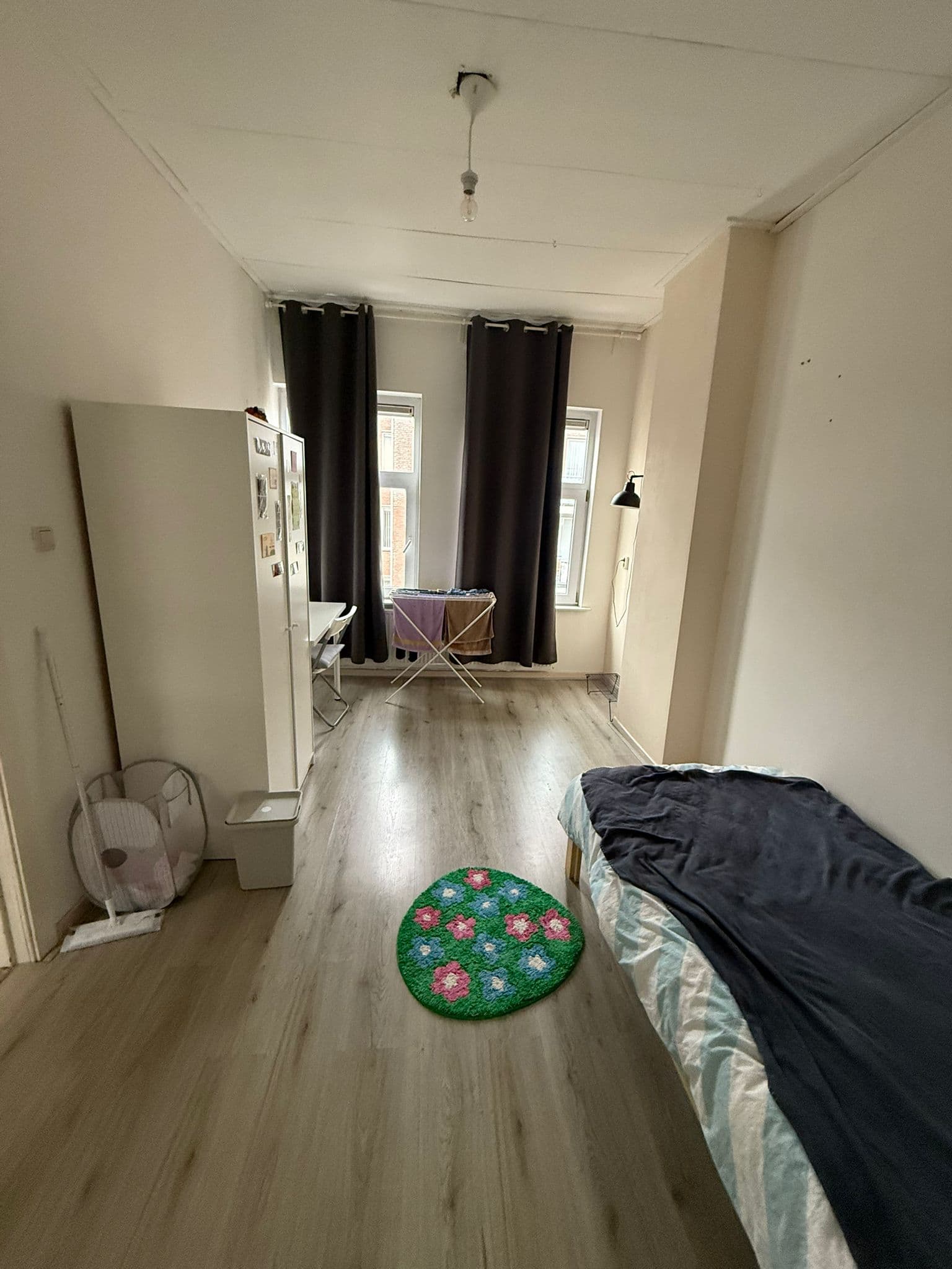 show all photos of Johannes Camphuysstraat