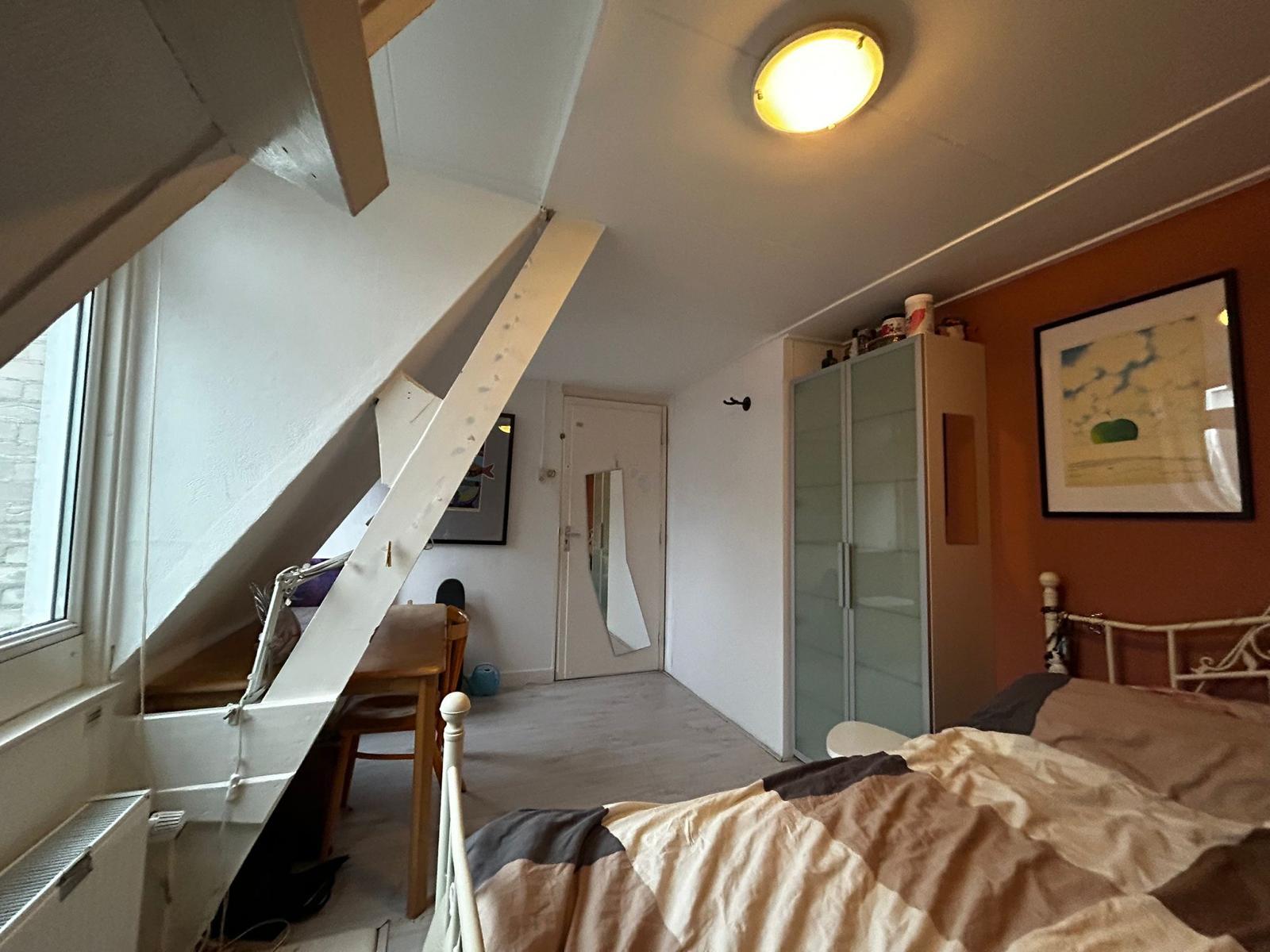 show all photos of Hoeksterstraat