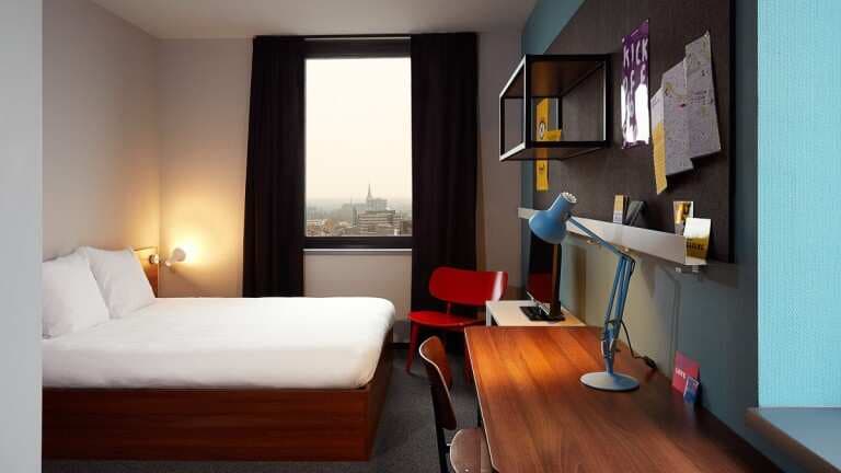 show all photos of Stationsweg