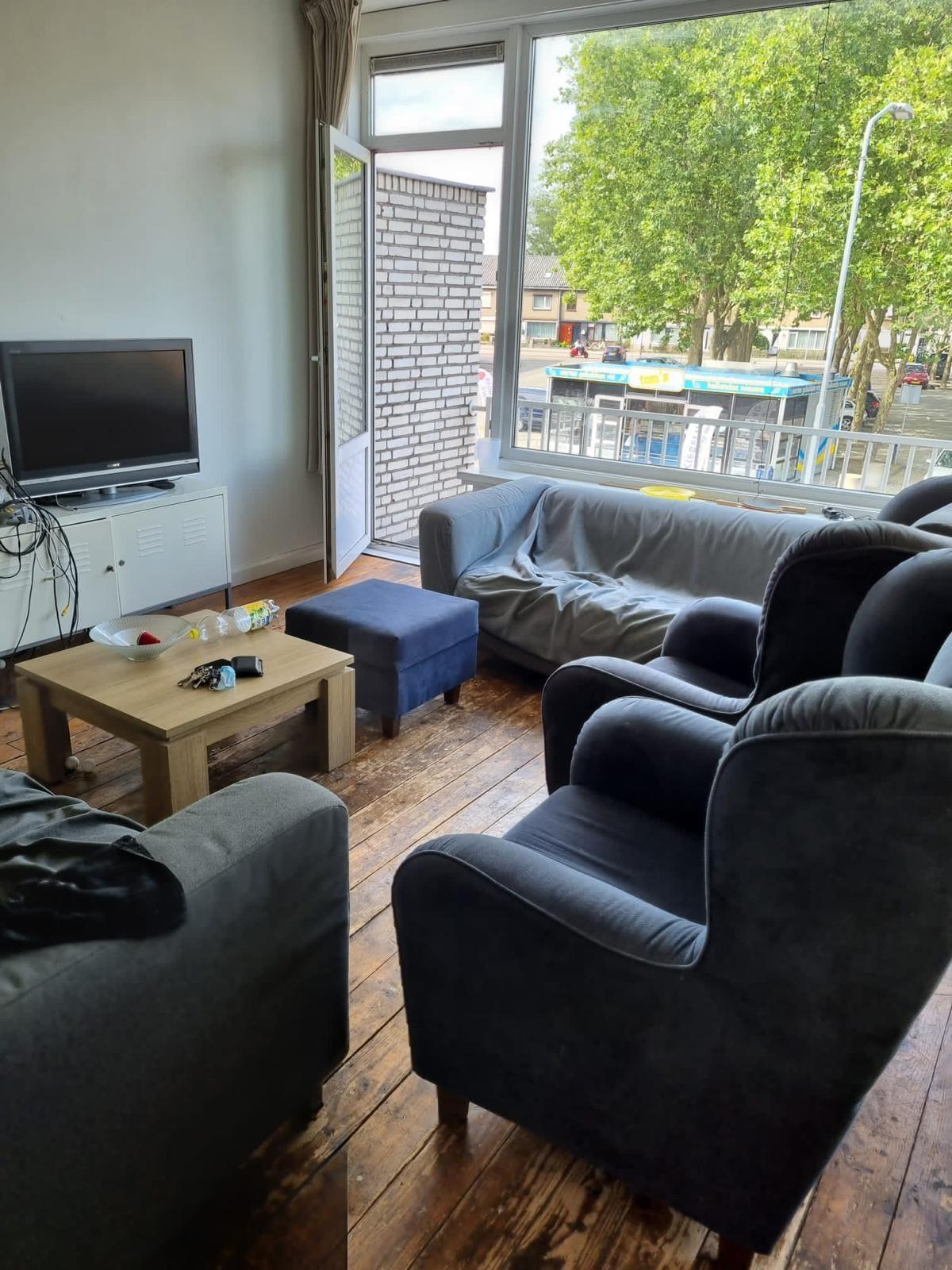 show all photos of Rivierenplein