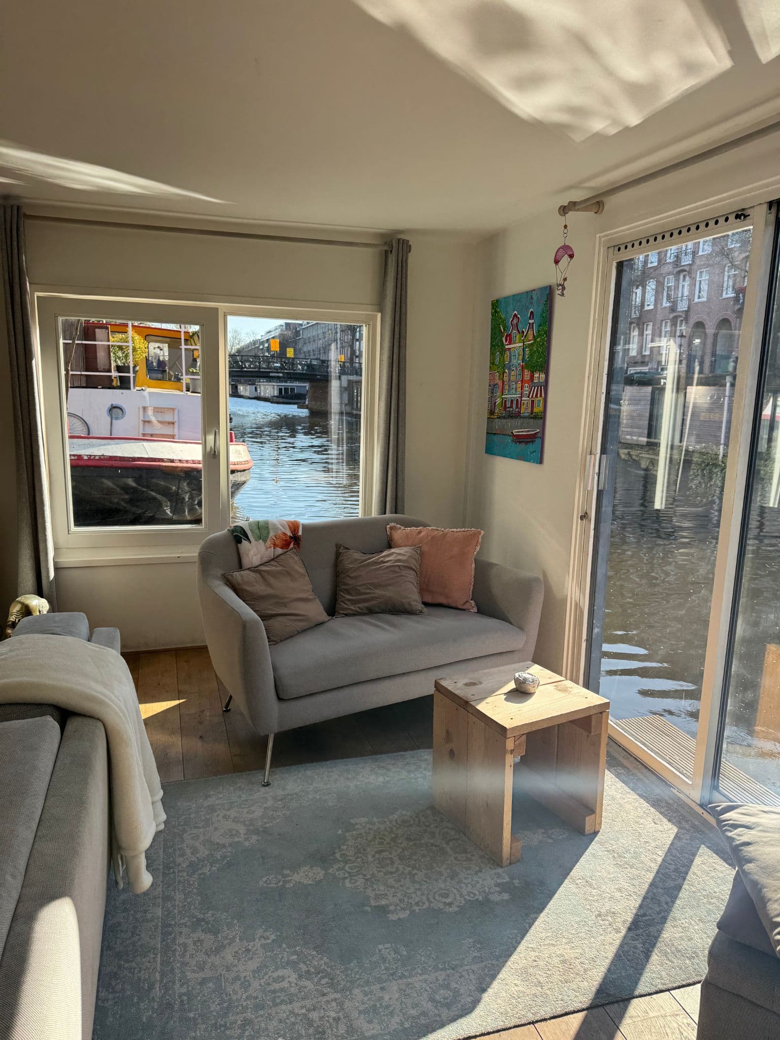 show all photos of Jacob van Lennepkade