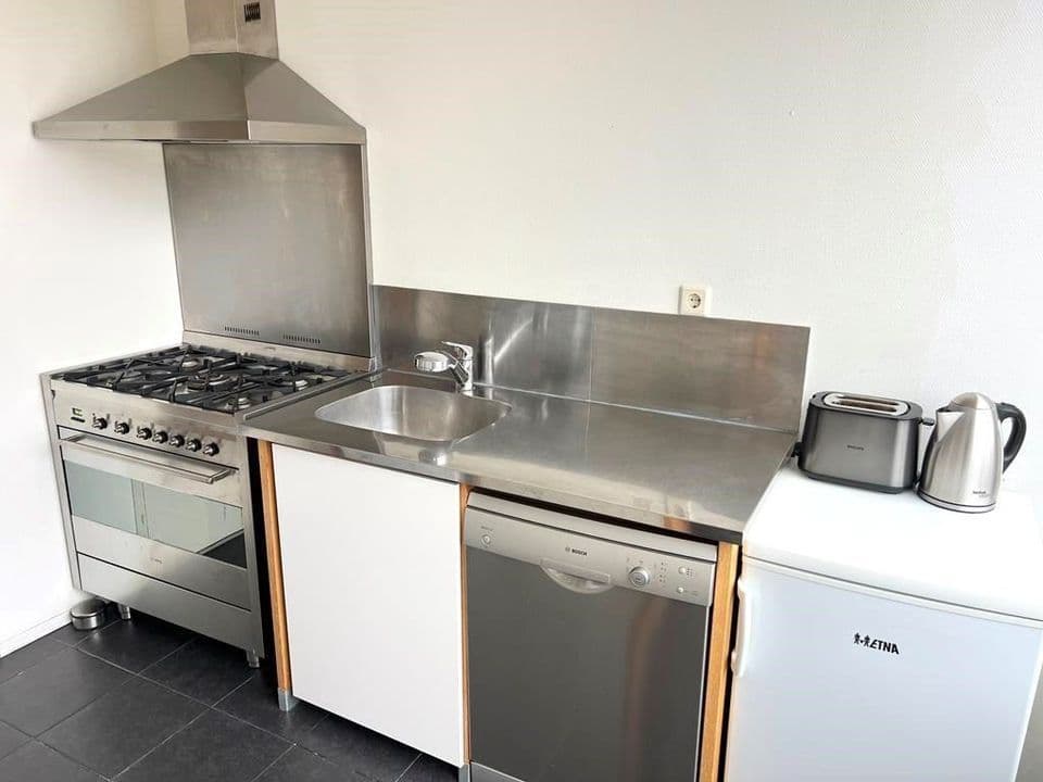 show all photos of Dirk Schaferstraat