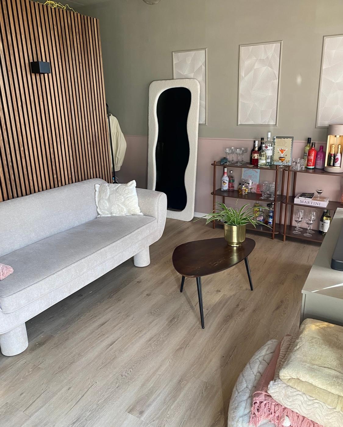 show all photos of Pierre van Hauwelaan