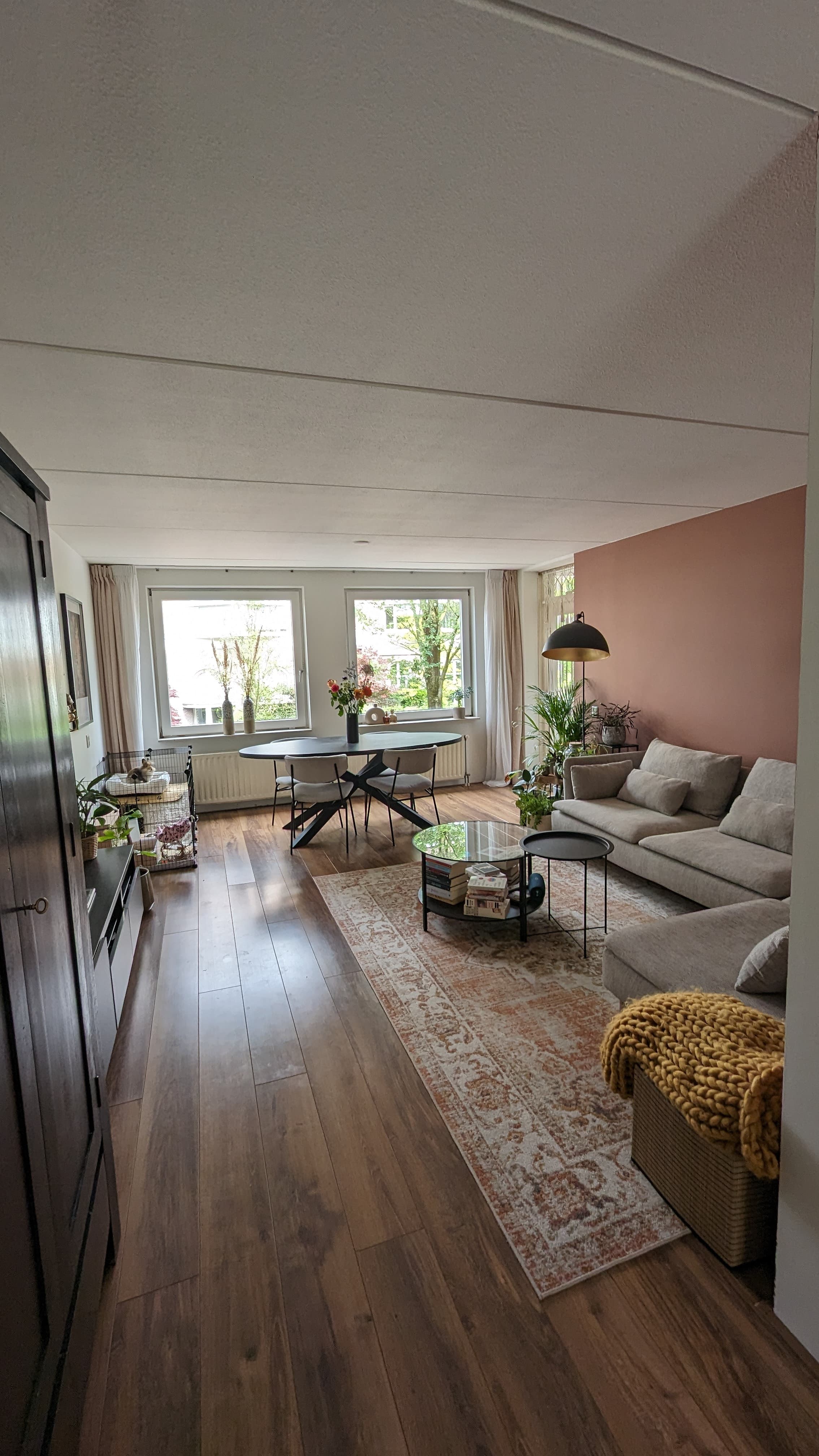 show all photos of Arthur van Schendelstraat