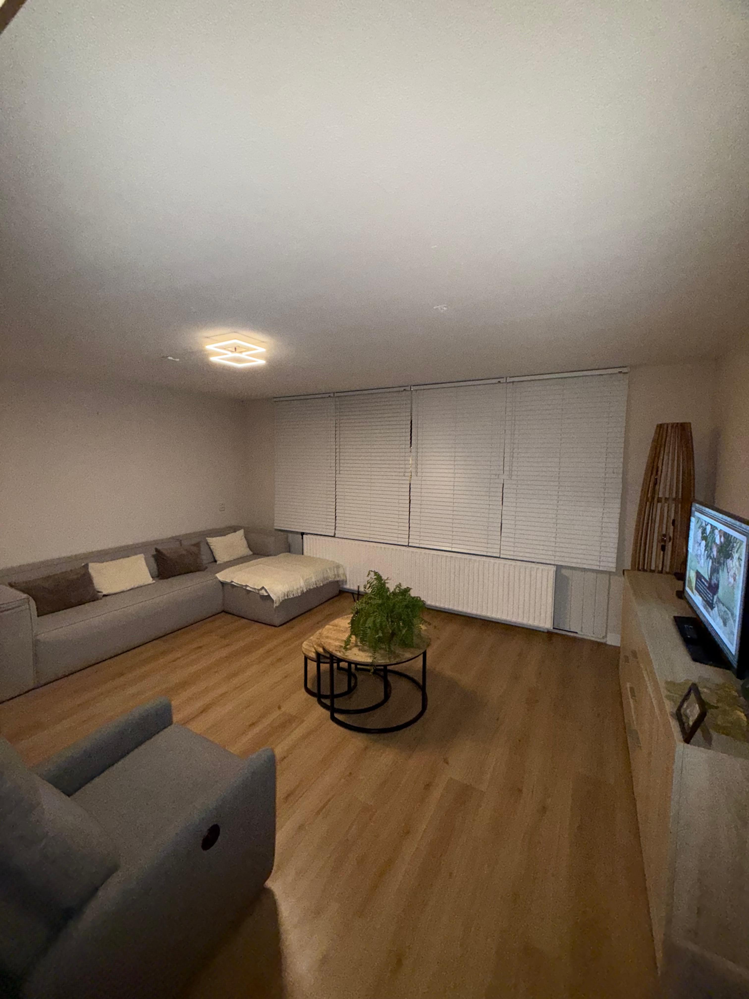 show all photos of Daniel Defoelaan