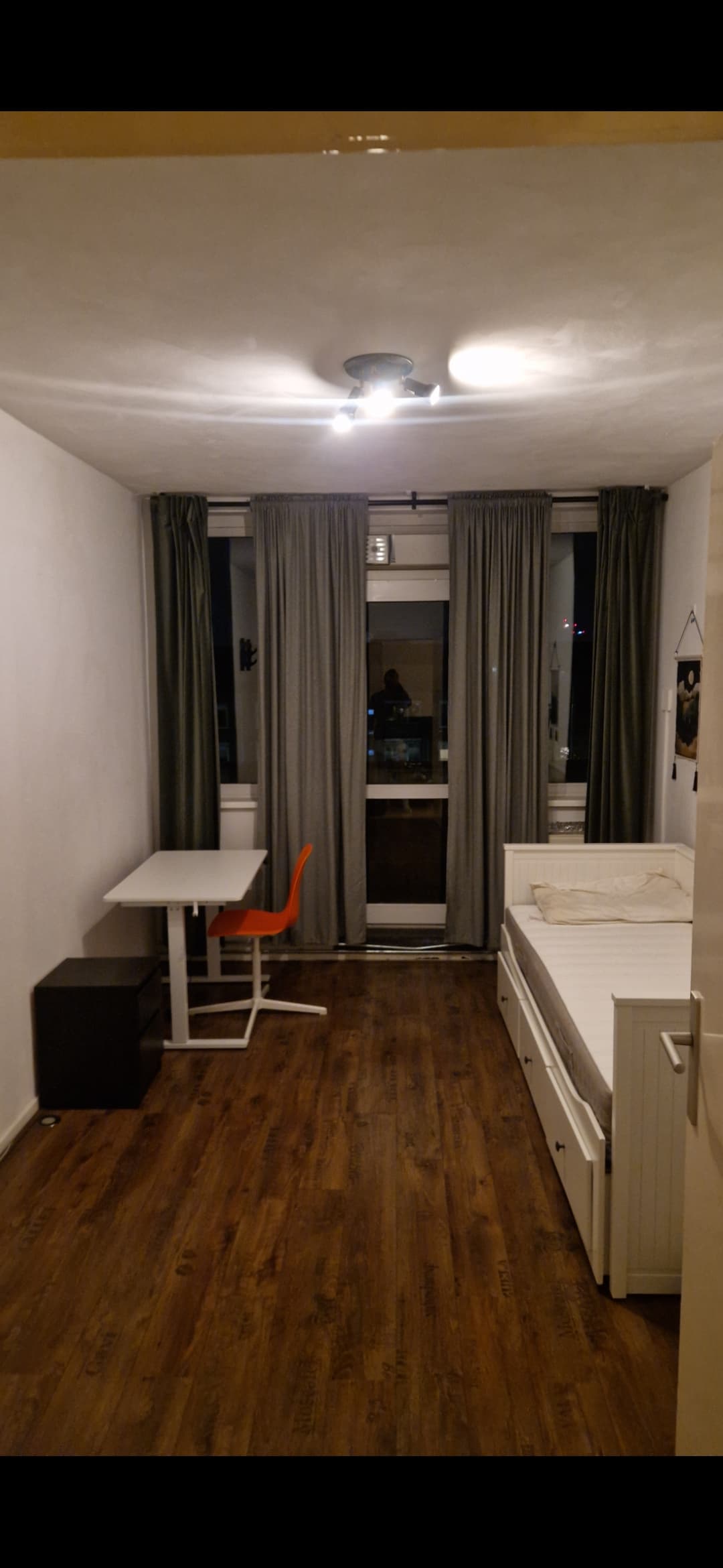 show all photos of Jeroen Boschlaan