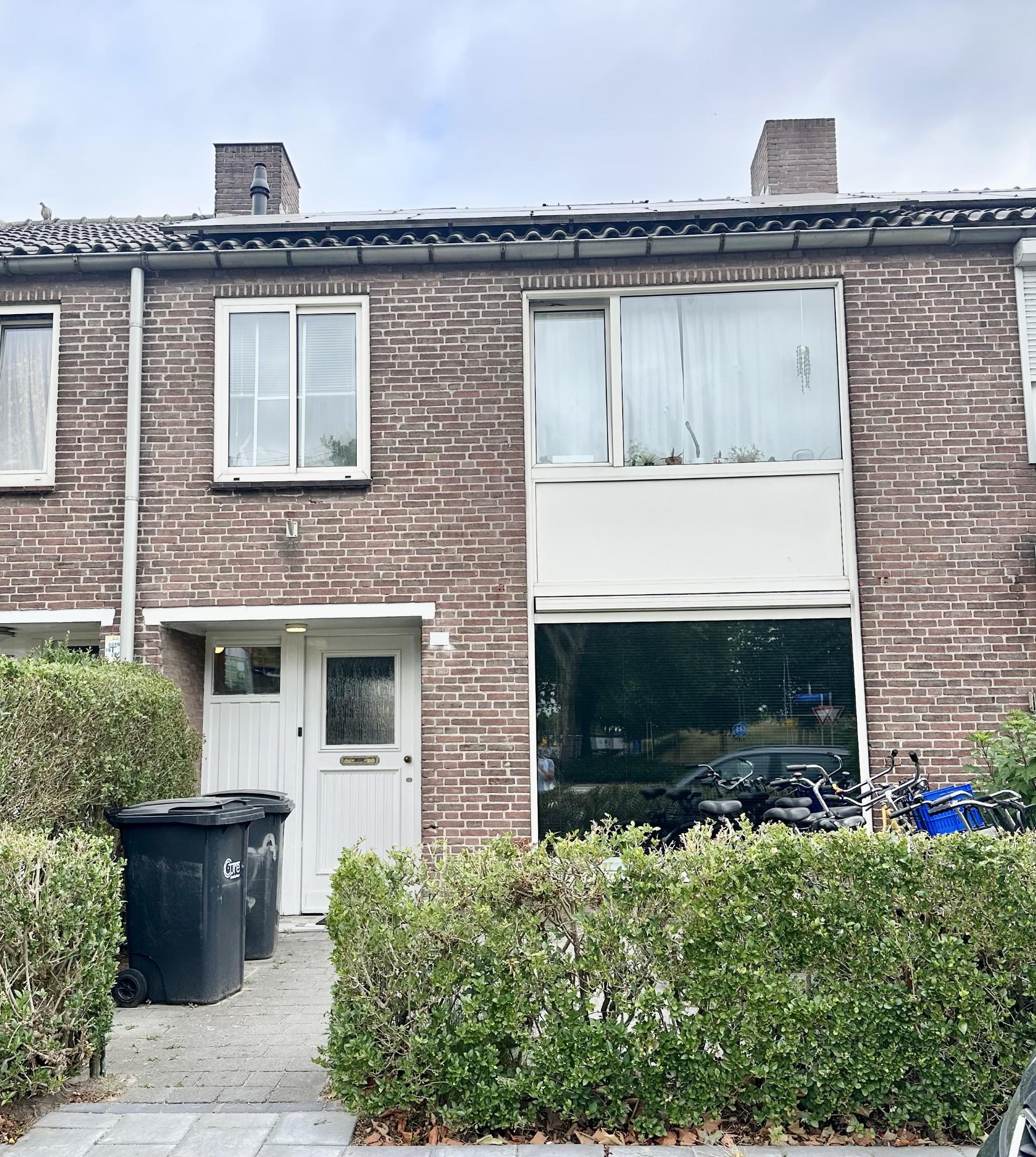 show all photos of Ruysdaelbaan