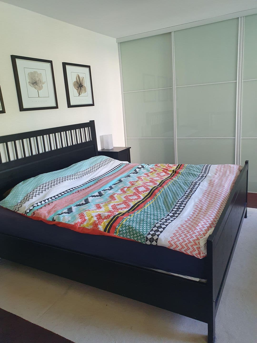 show all photos of Borneolaan