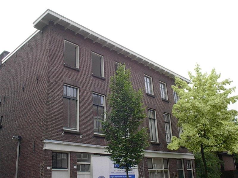 show all photos of Agnietenstraat