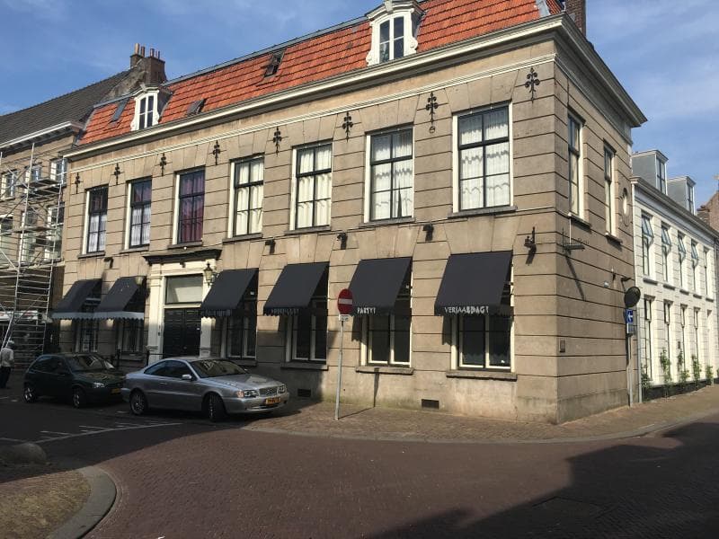 show all photos of Hoogeinde