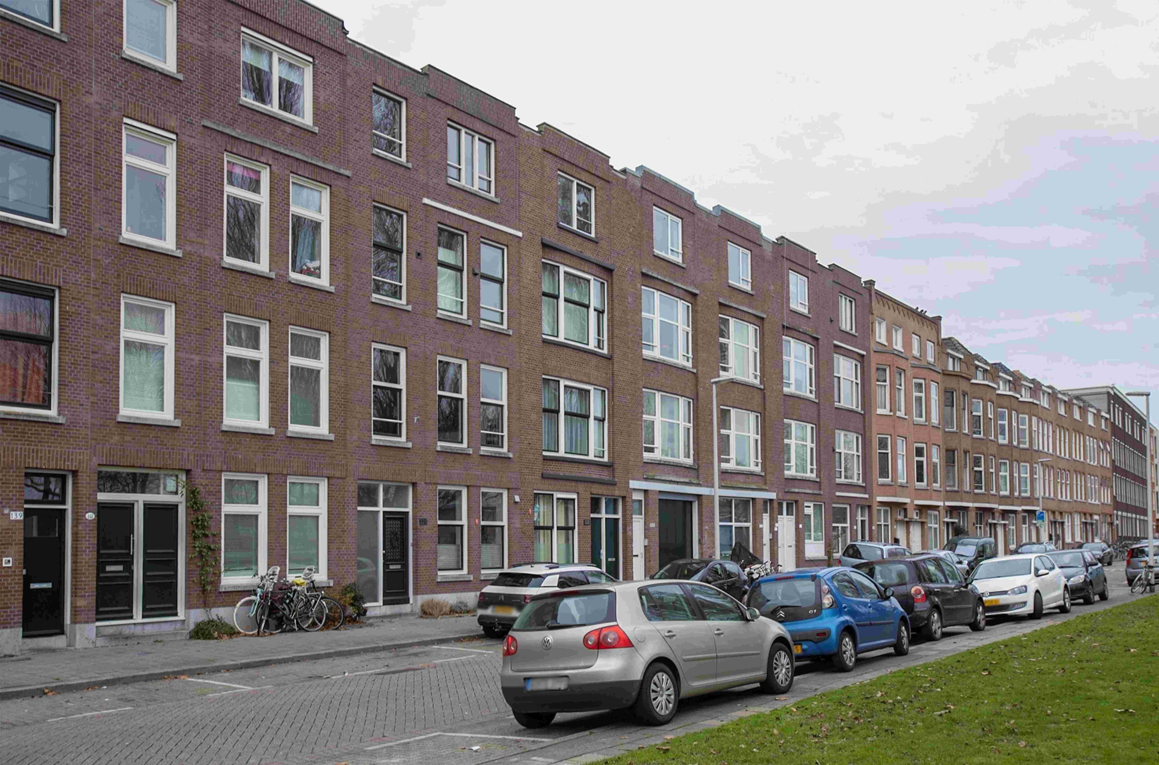 show all photos of Bas Jungeriusstraat