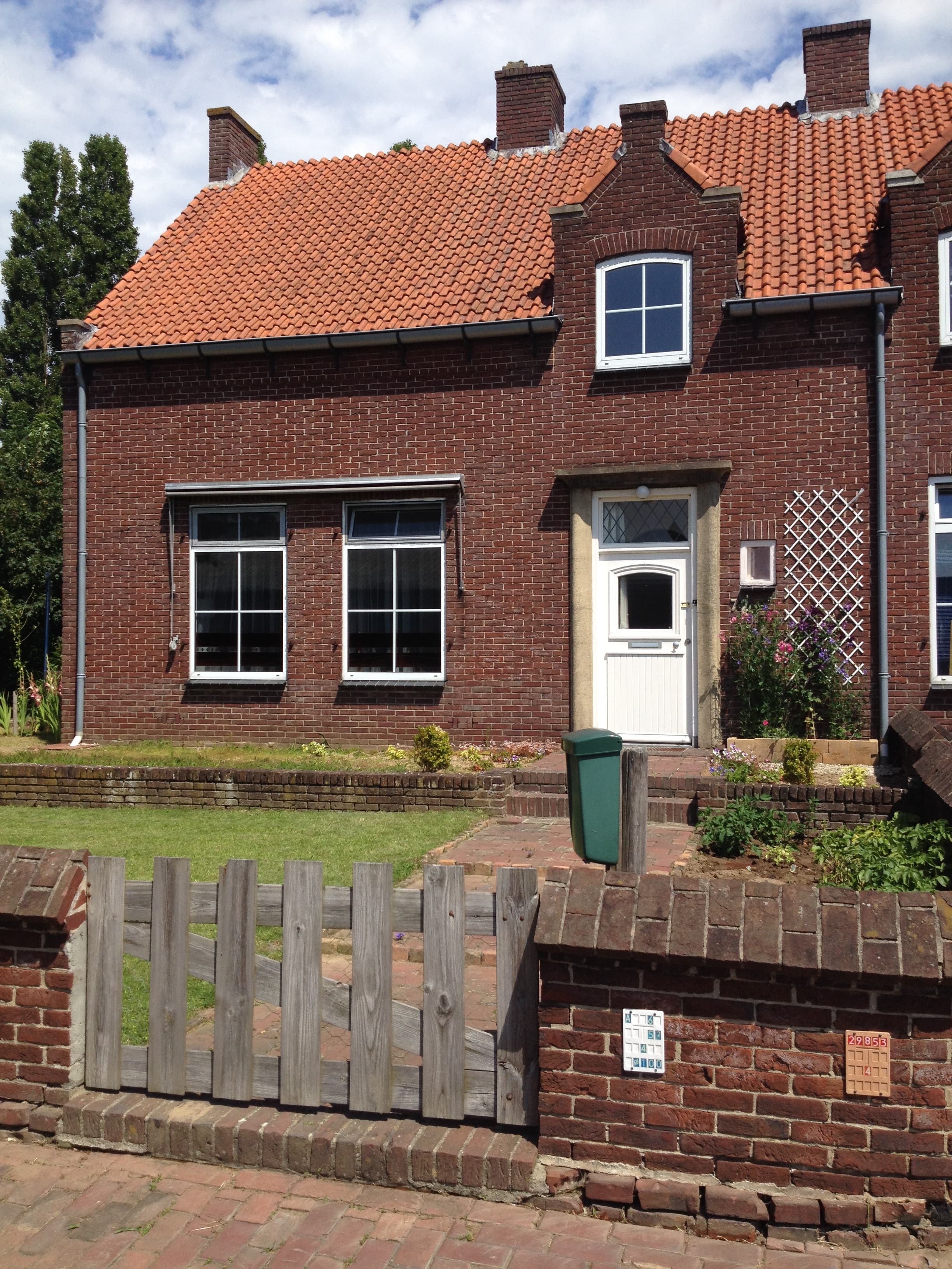 show all photos of Bloemenstraat