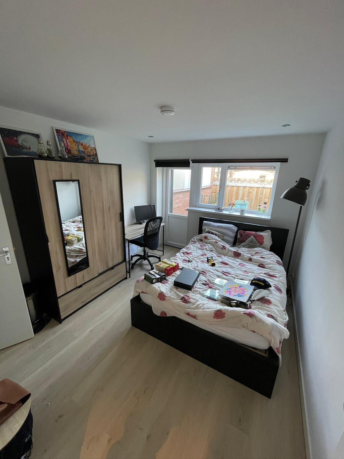 show all photos of G.J. van Heekstraat