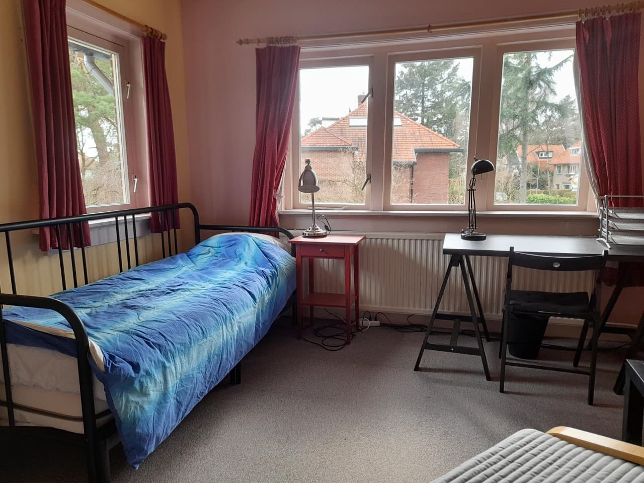 show all photos of Eikenlaan