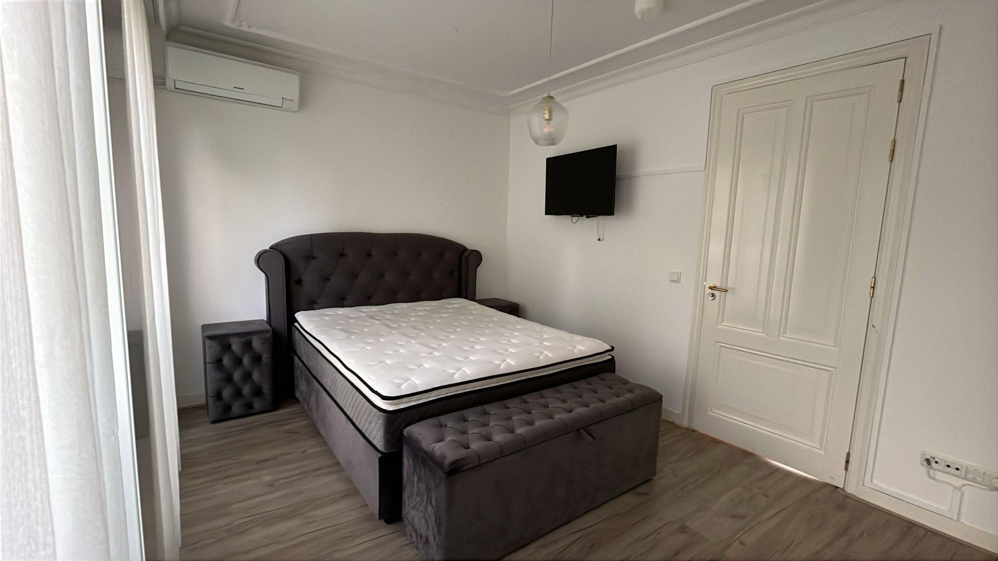 show all photos of Troelstralaan