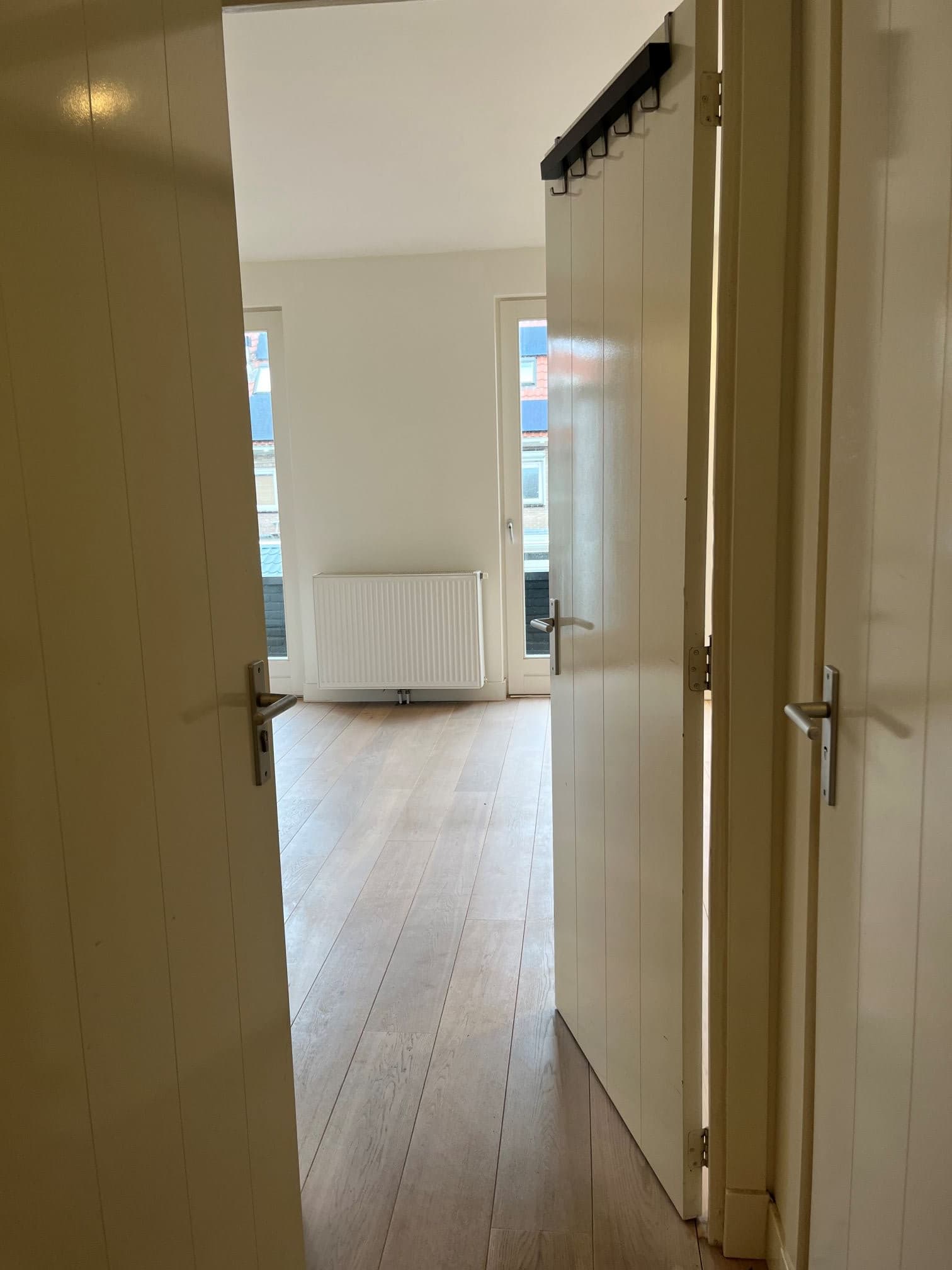 show all photos of Eksterlaan