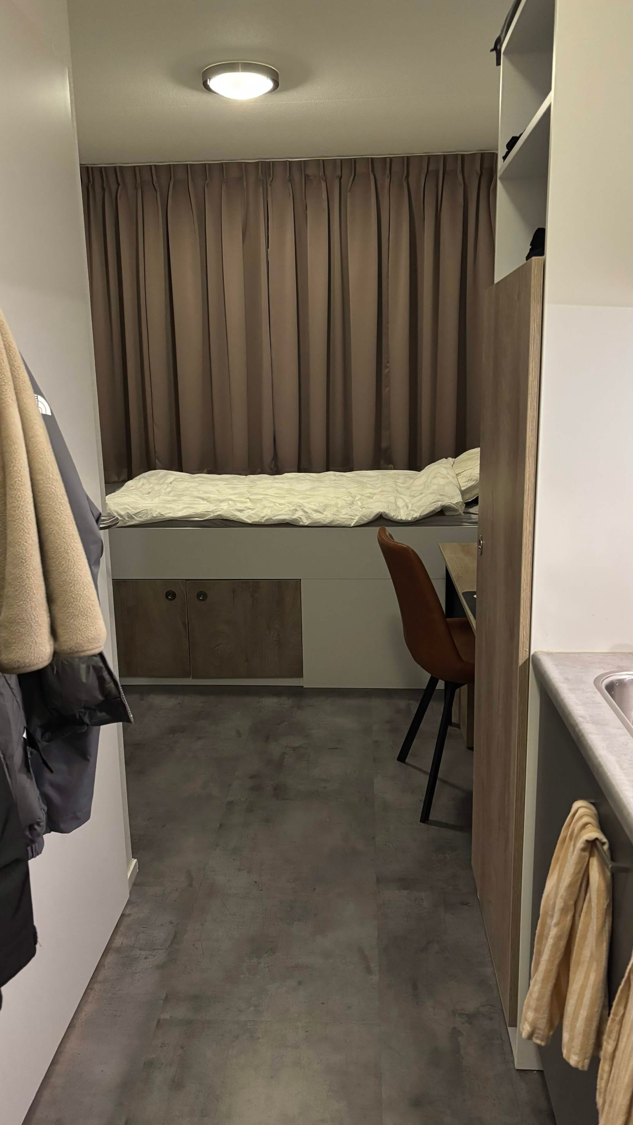 show all photos of Limapad