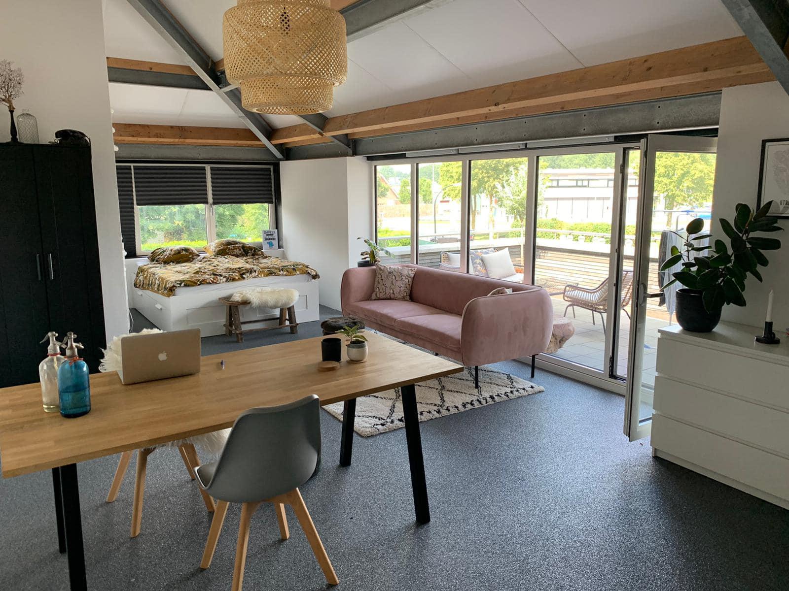 show all photos of Rijksweg