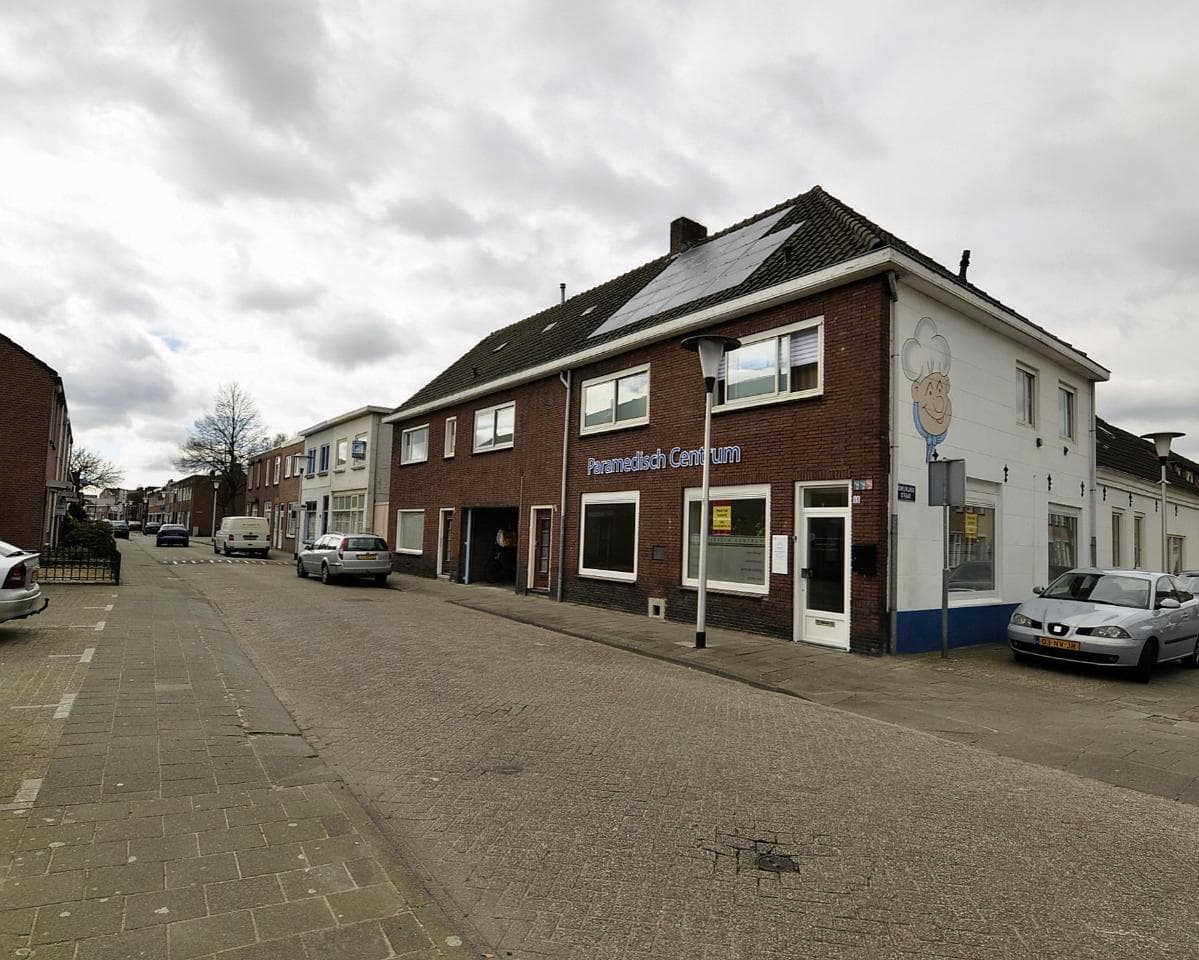 show all photos of Wolfstraat
