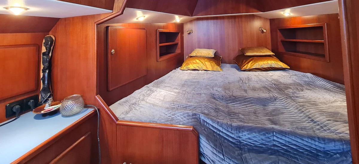 show all photos of J.B. Bakemakade