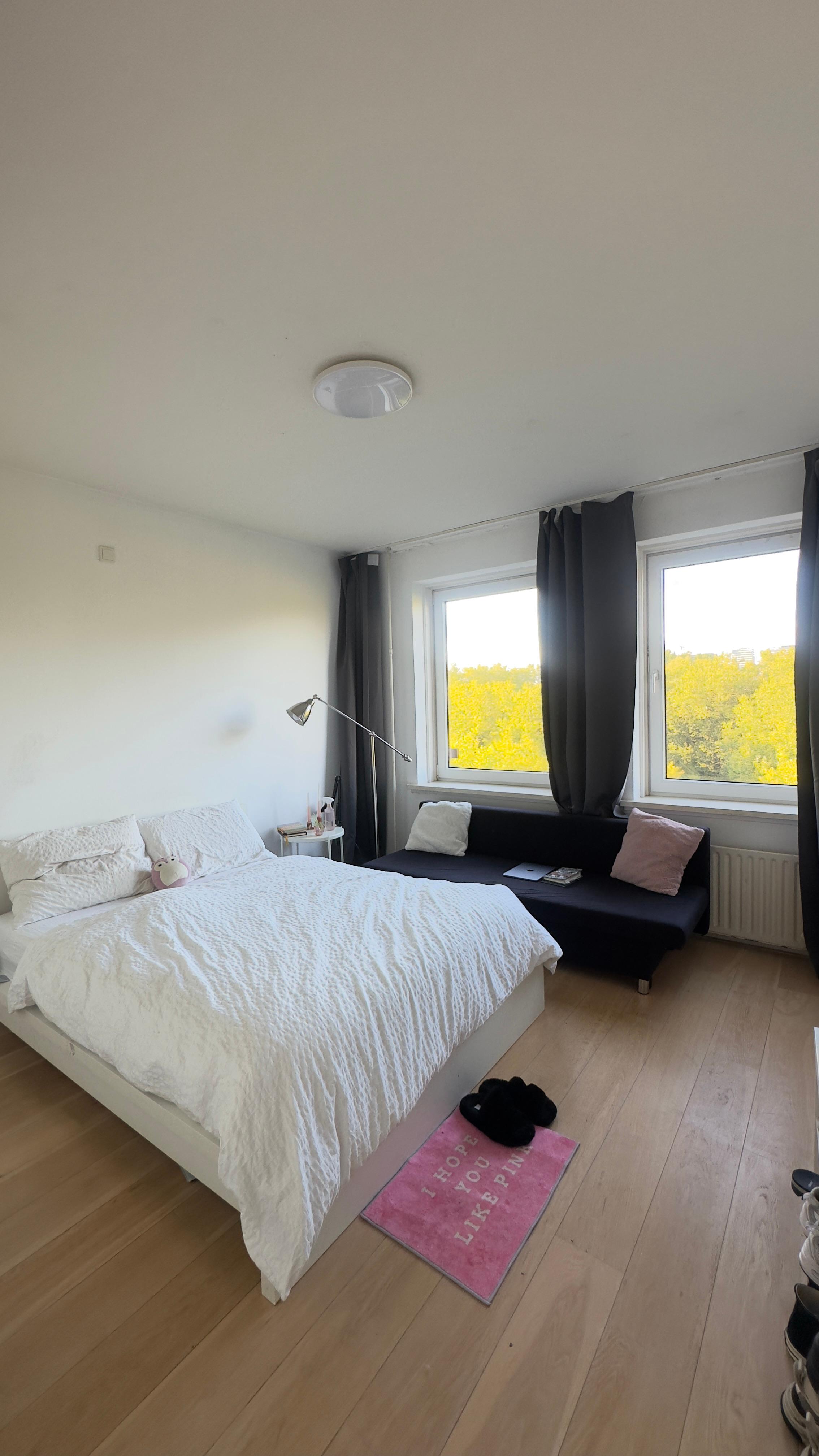 show all photos of Van Nijenrodeweg