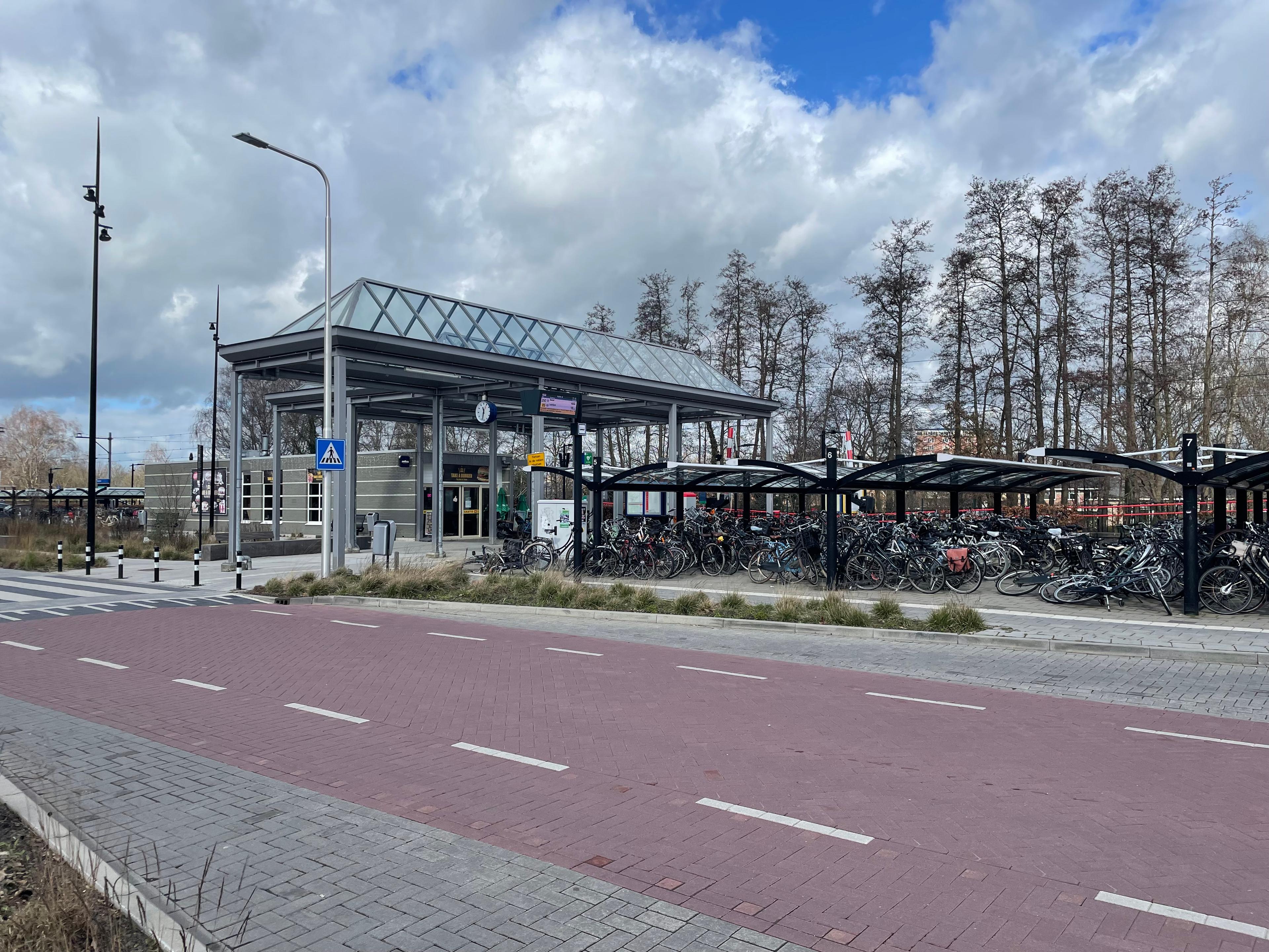 show all photos of Stationsweg