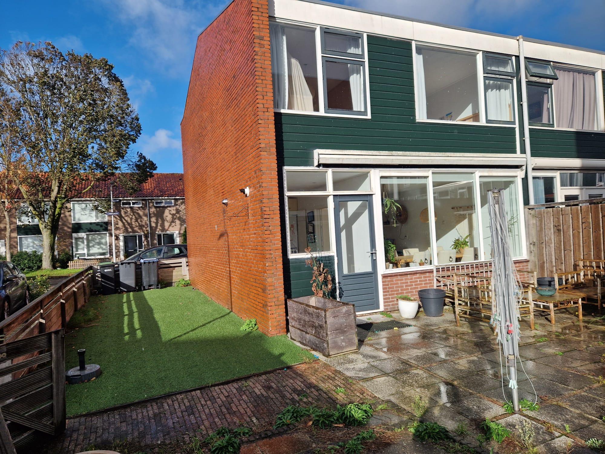 show all photos of 't Hoenstraat