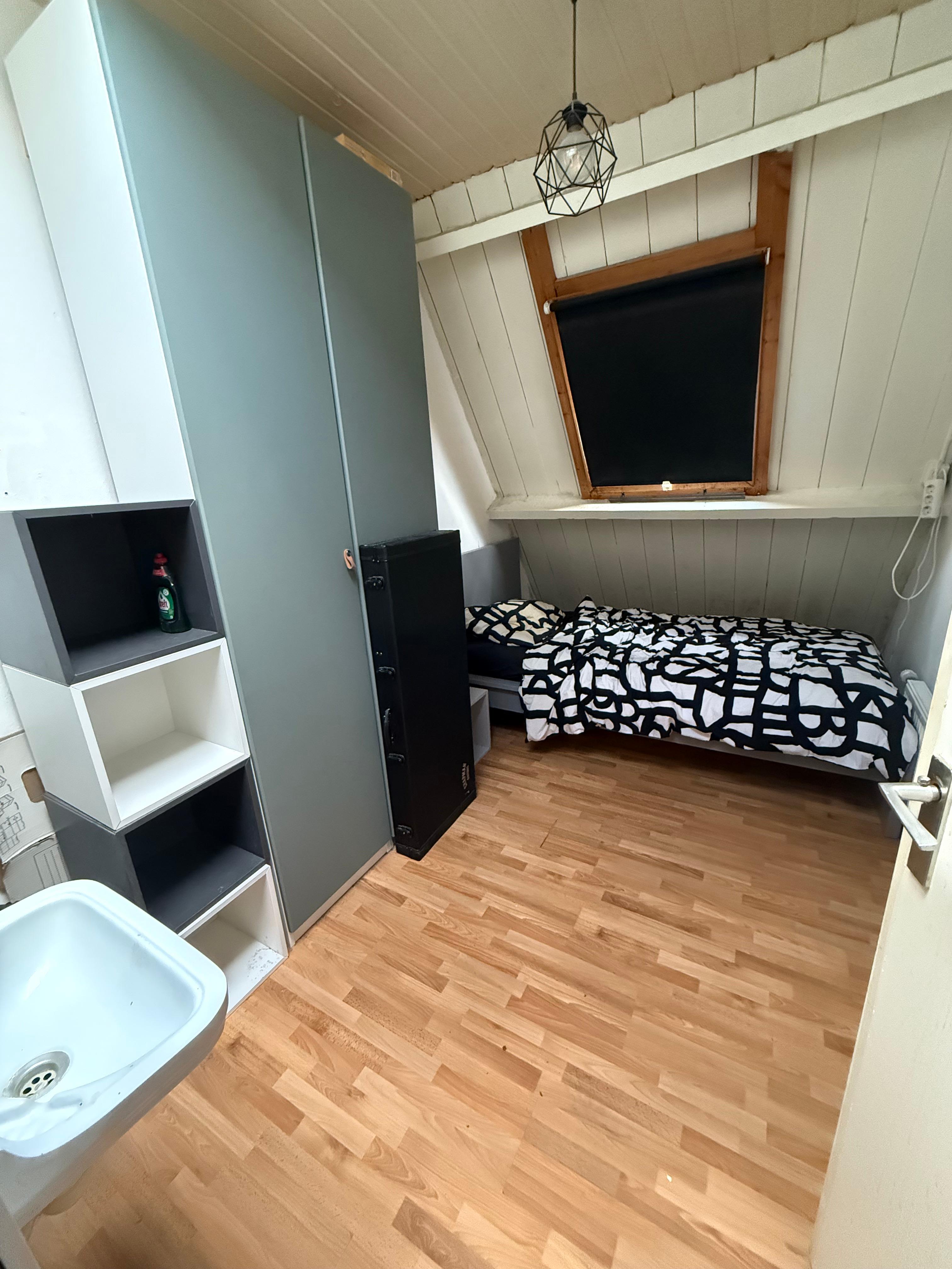 show all photos of Korreweg