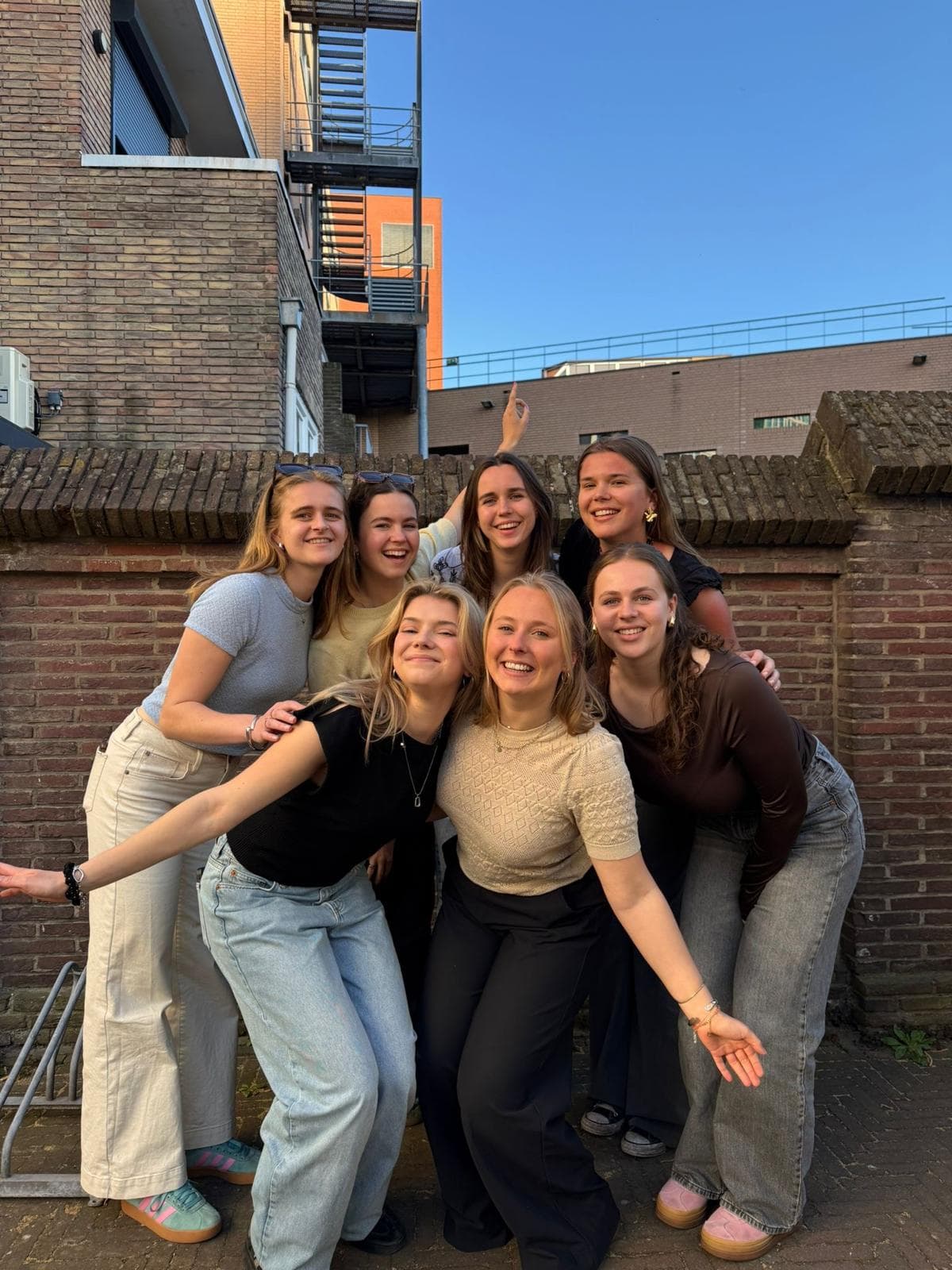 show all photos of Roeklaan