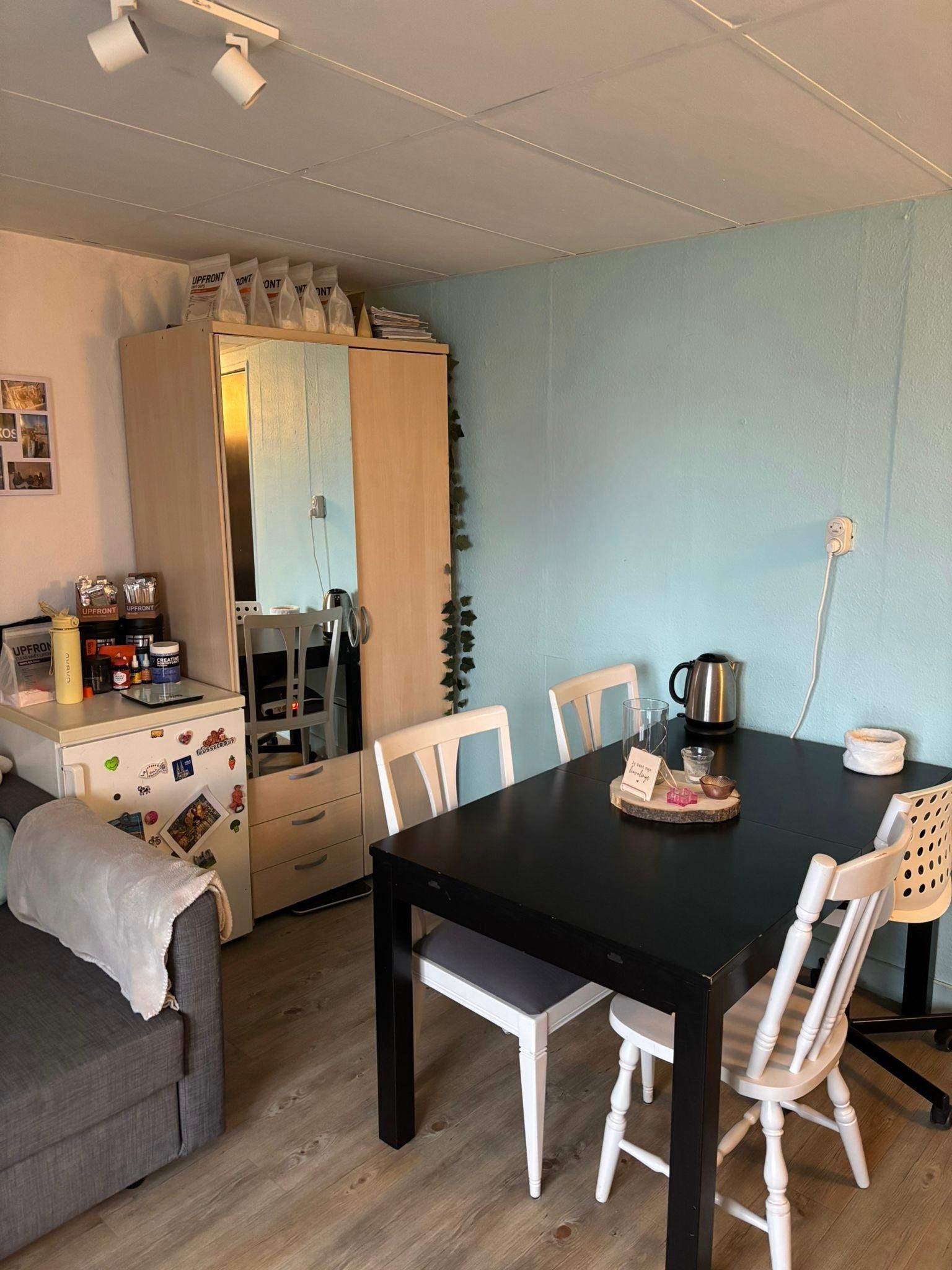 show all photos of Cornelis Frederiksstraat