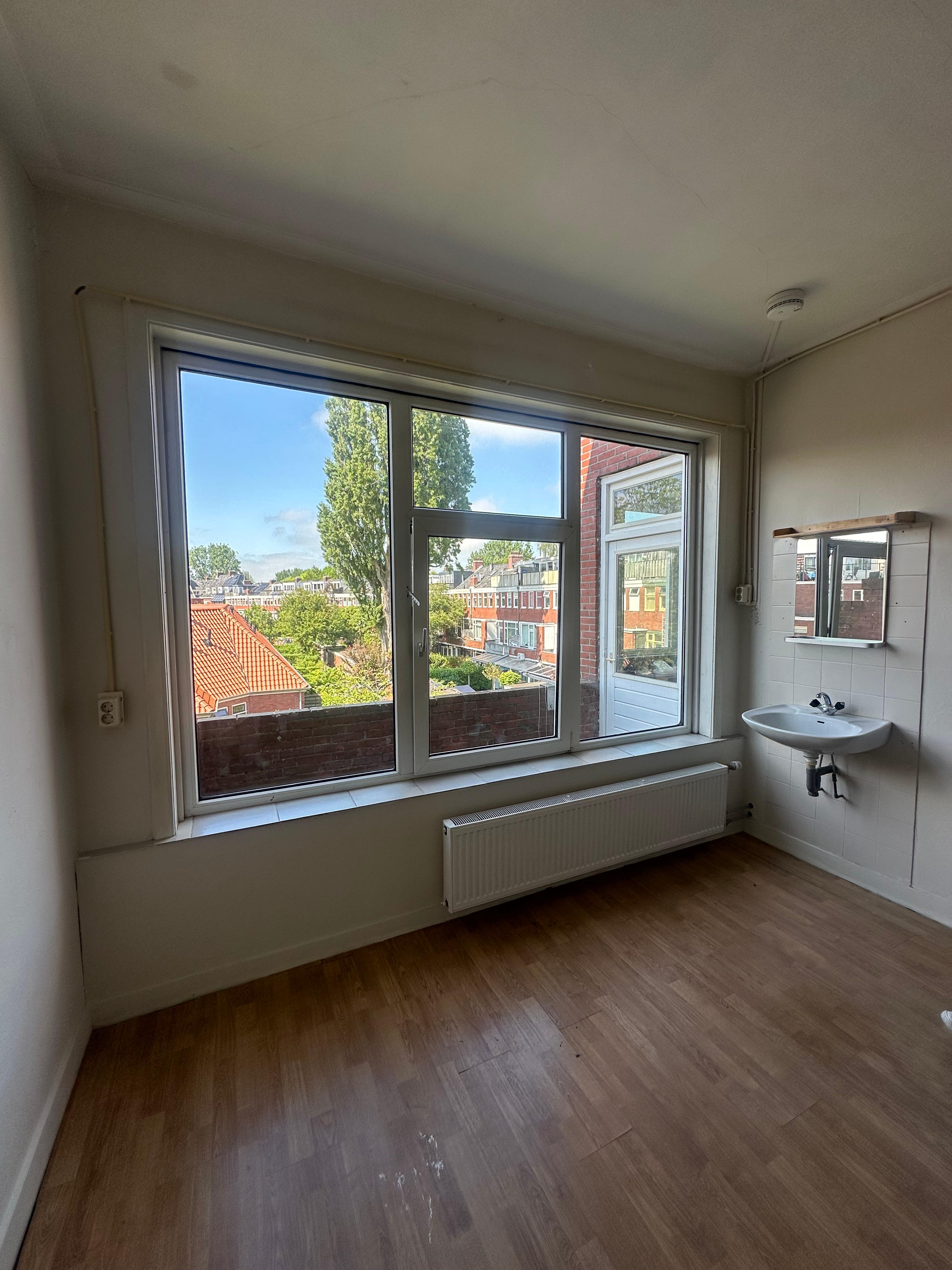 show all photos of Korreweg