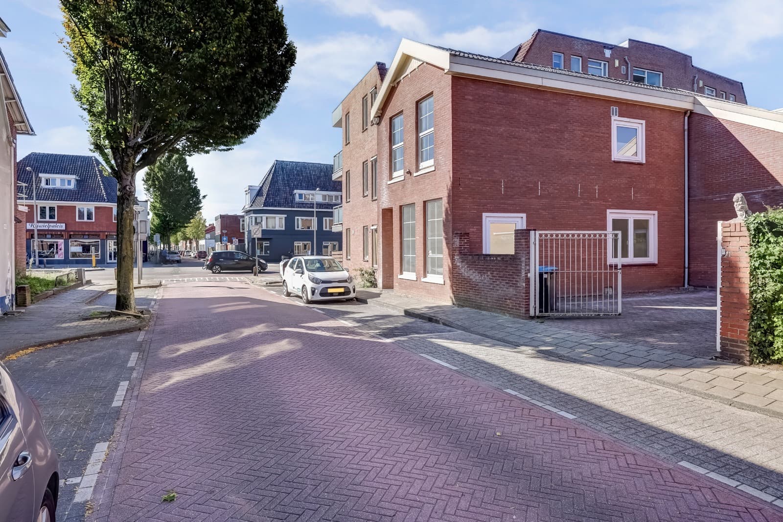 show all photos of Lipperkerkstraat