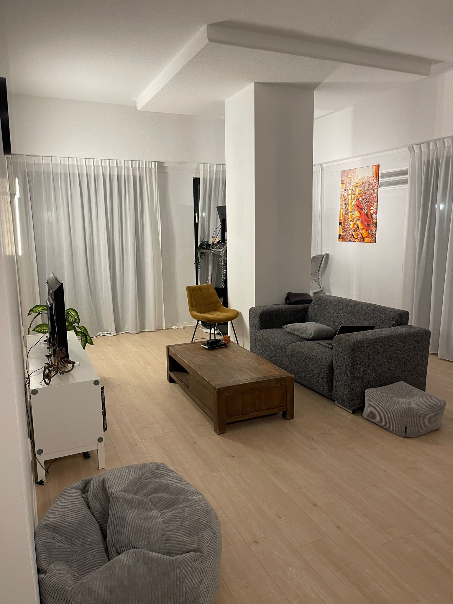 show all photos of Azieweg