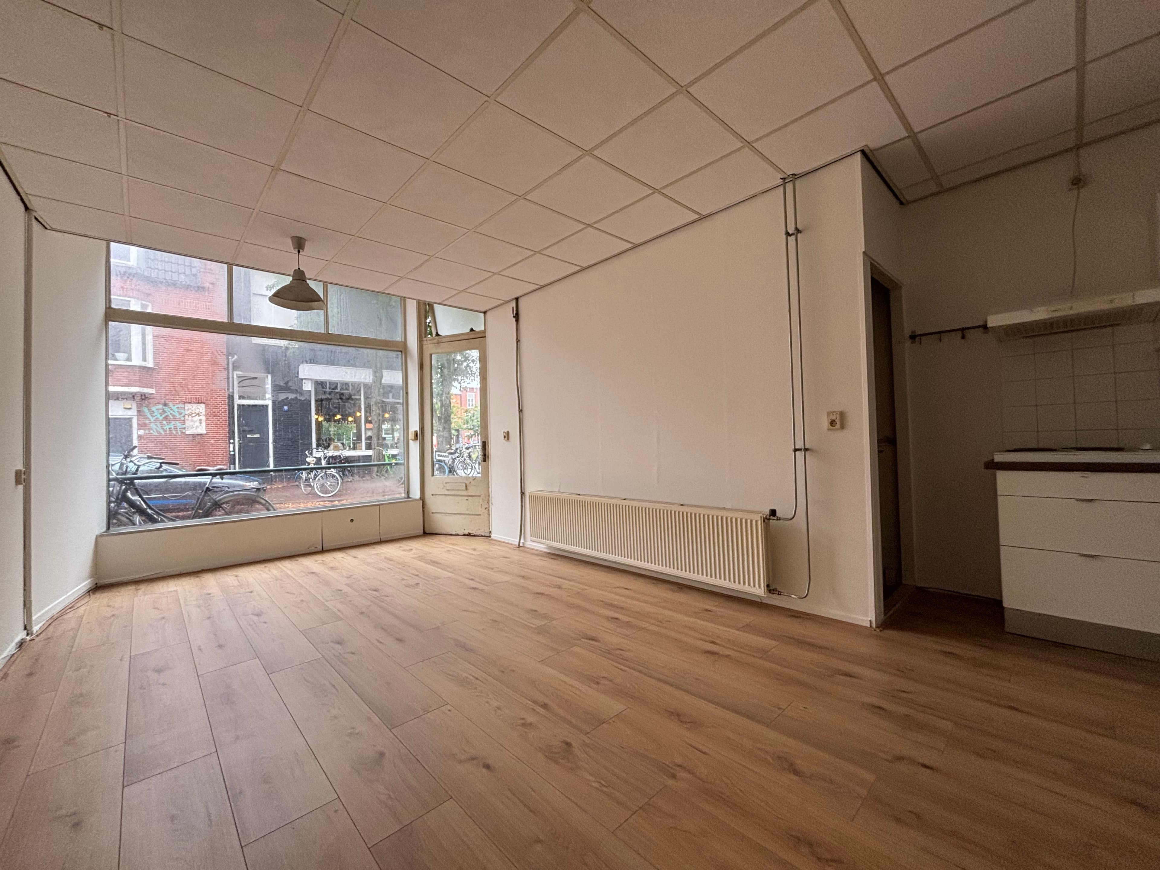 show all photos of Bloemstraat